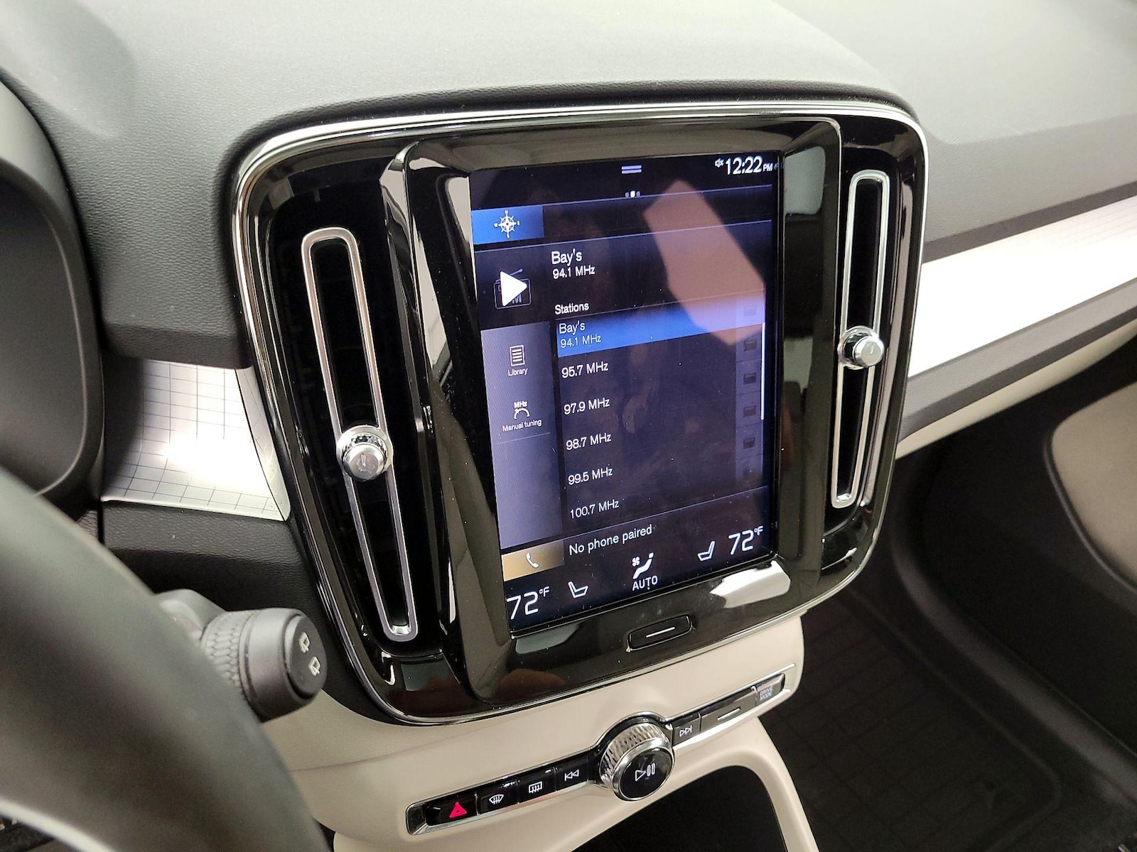 2022 Volvo XC40 Momentum - Photo 17