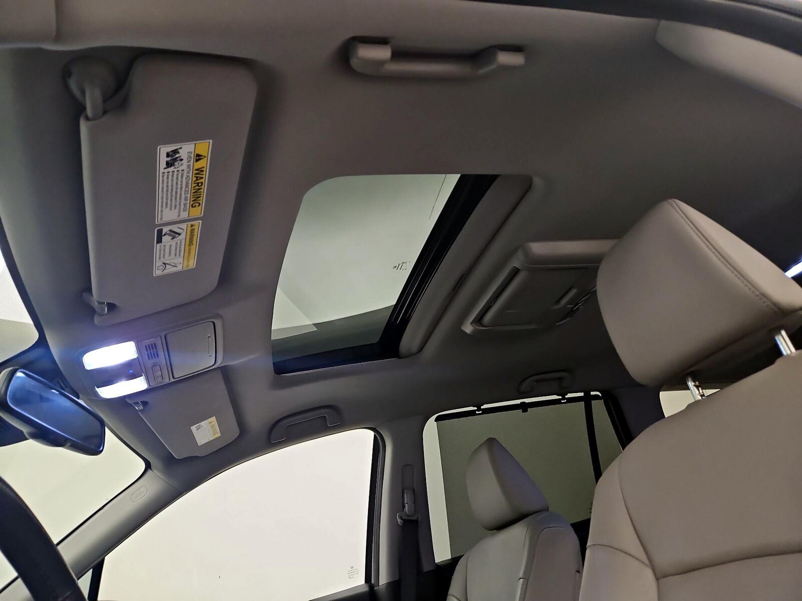 Sunroof(s) & Overhead Airbags