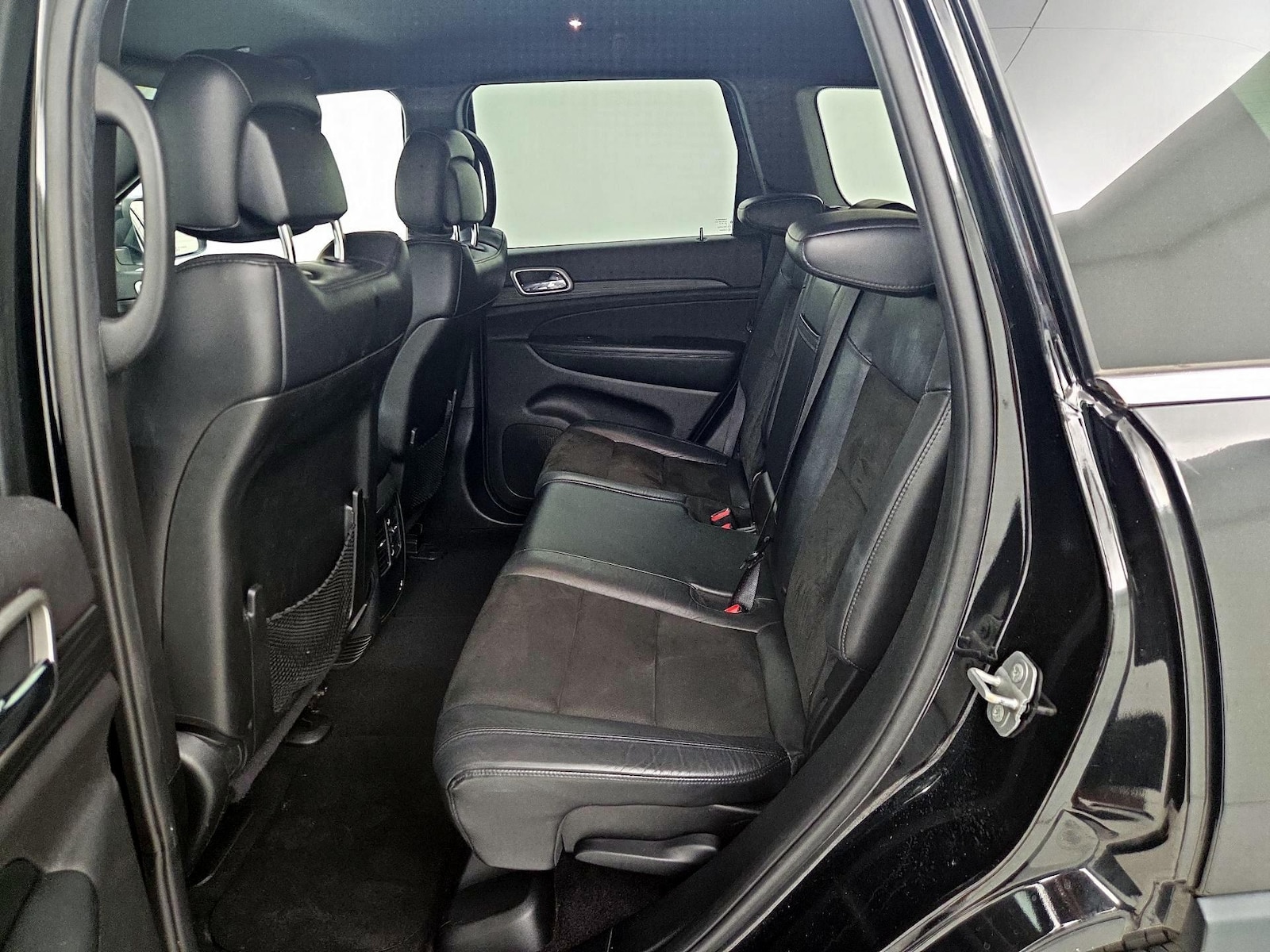 2019 Jeep Grand Cherokee Laredo E - Photo 19