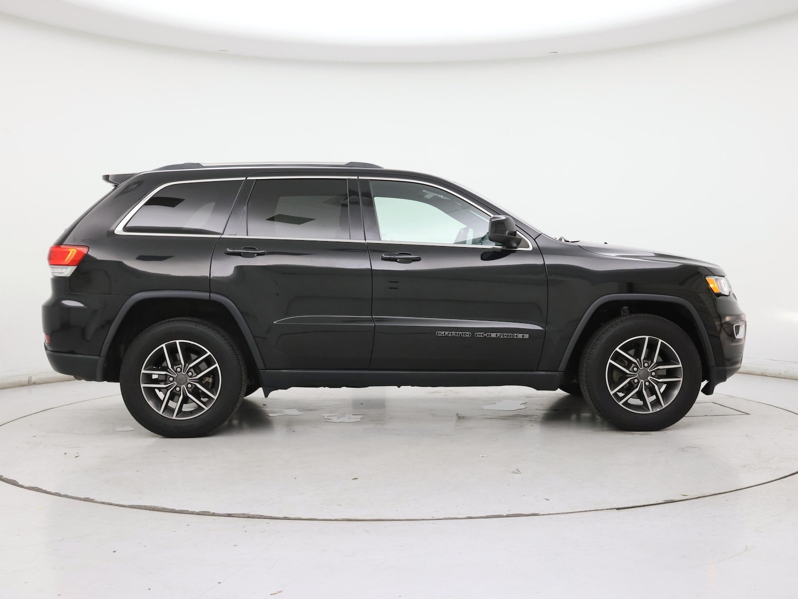 2019 Jeep Grand Cherokee Laredo E - Photo 8