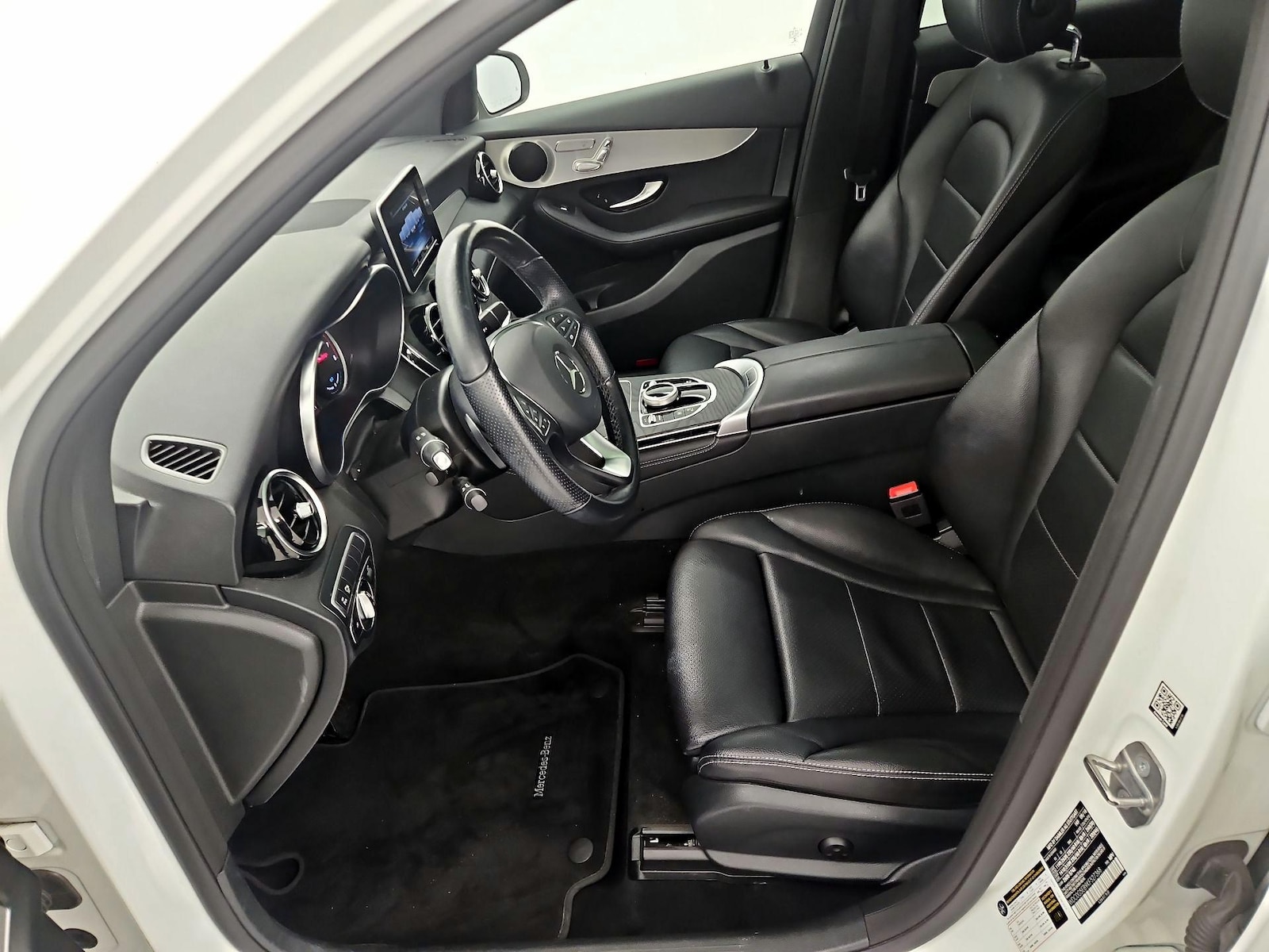 2019 Mercedes-Benz GLC GLC350e - Photo 12
