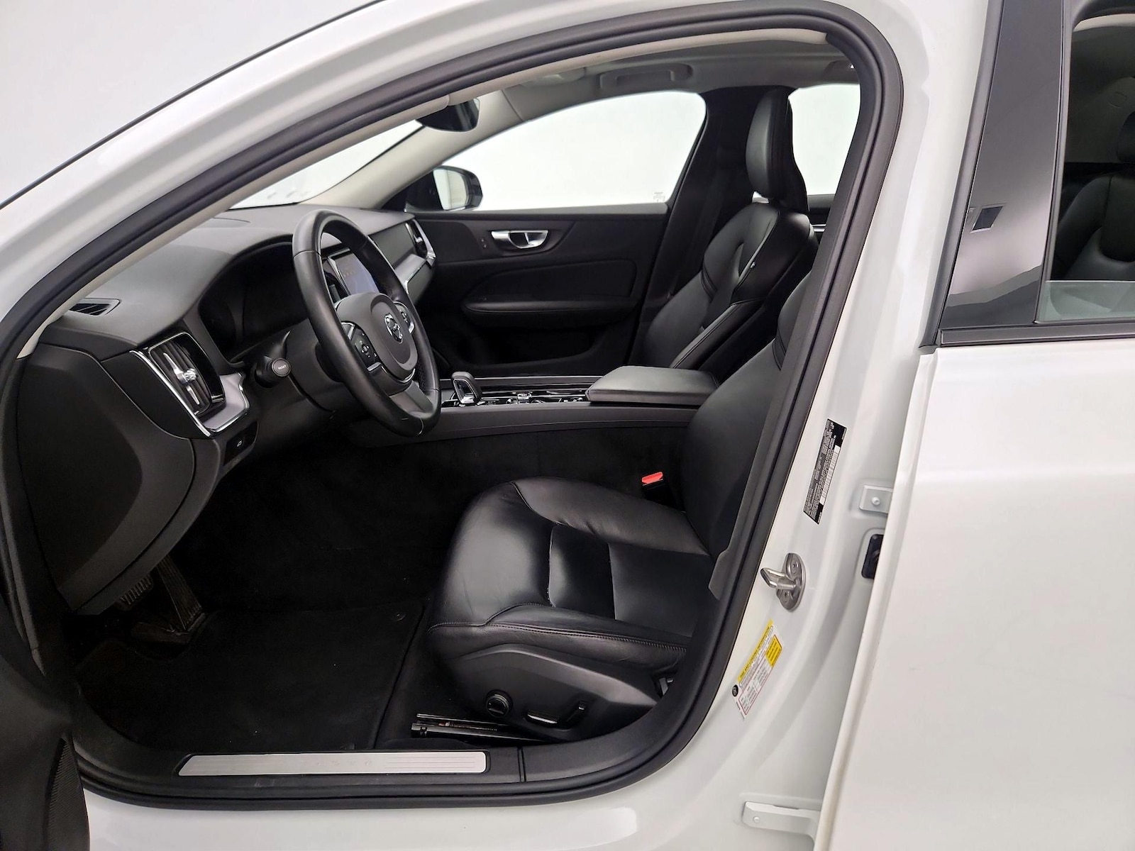 2025 Volvo S60 Core - Photo 12