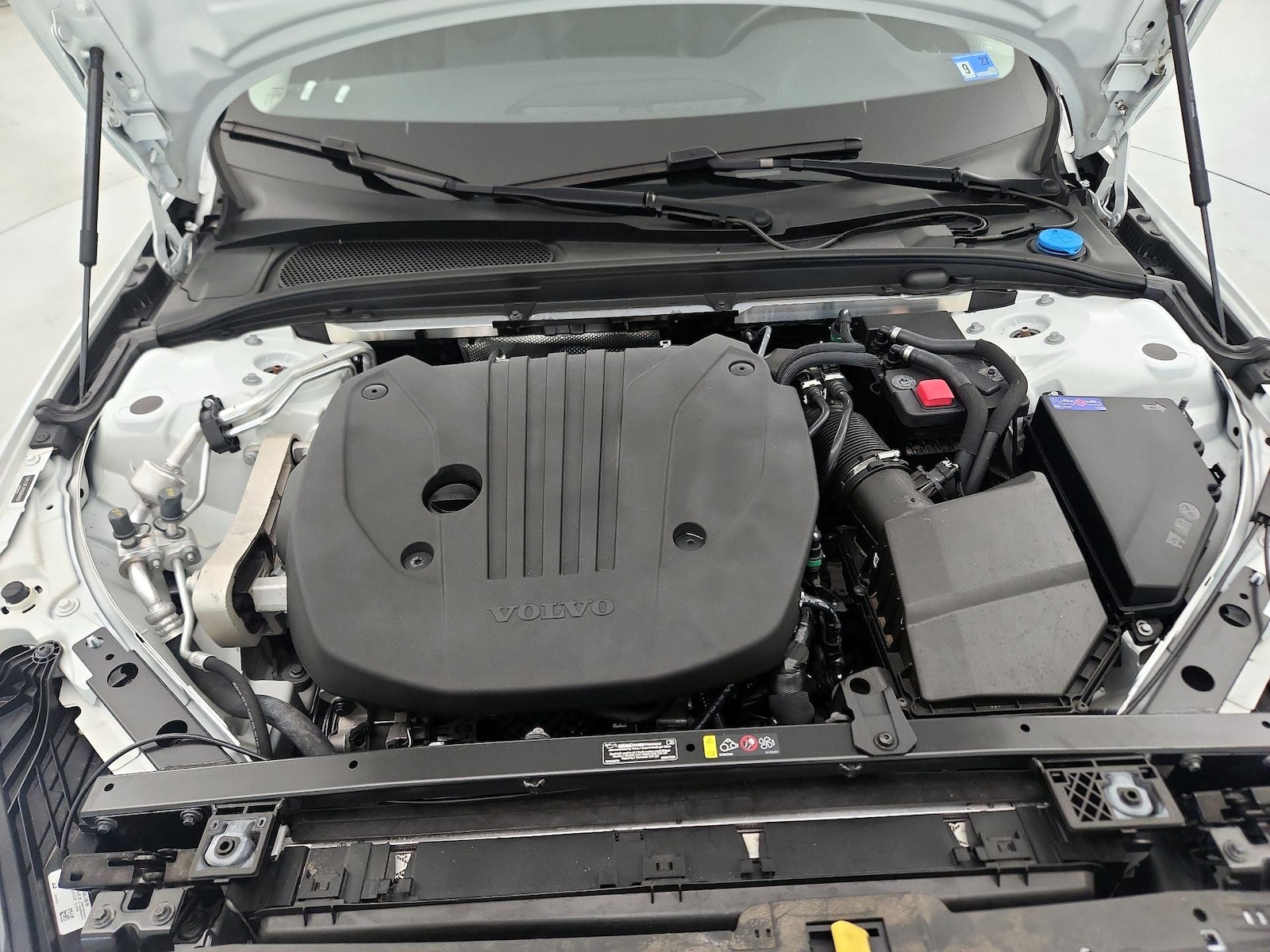 2025 Volvo S60 Core - Photo 24
