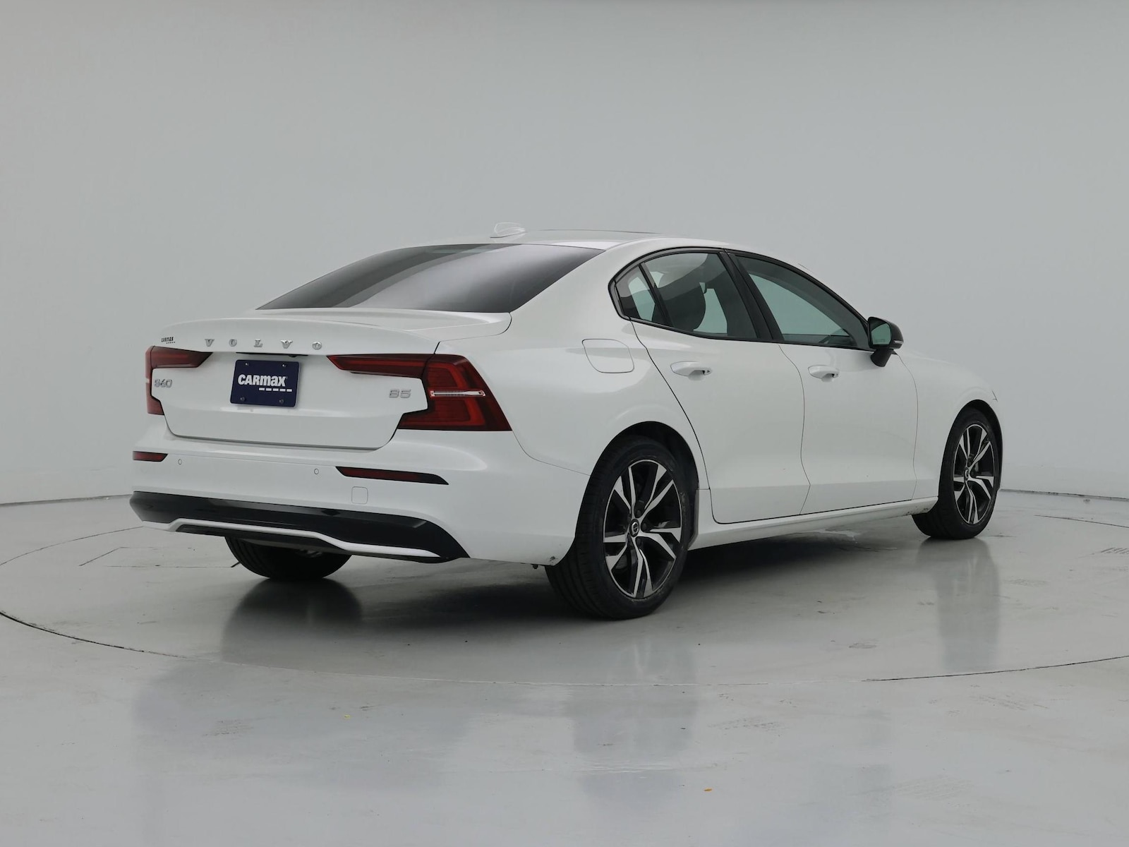 2025 Volvo S60 Core - Photo 9