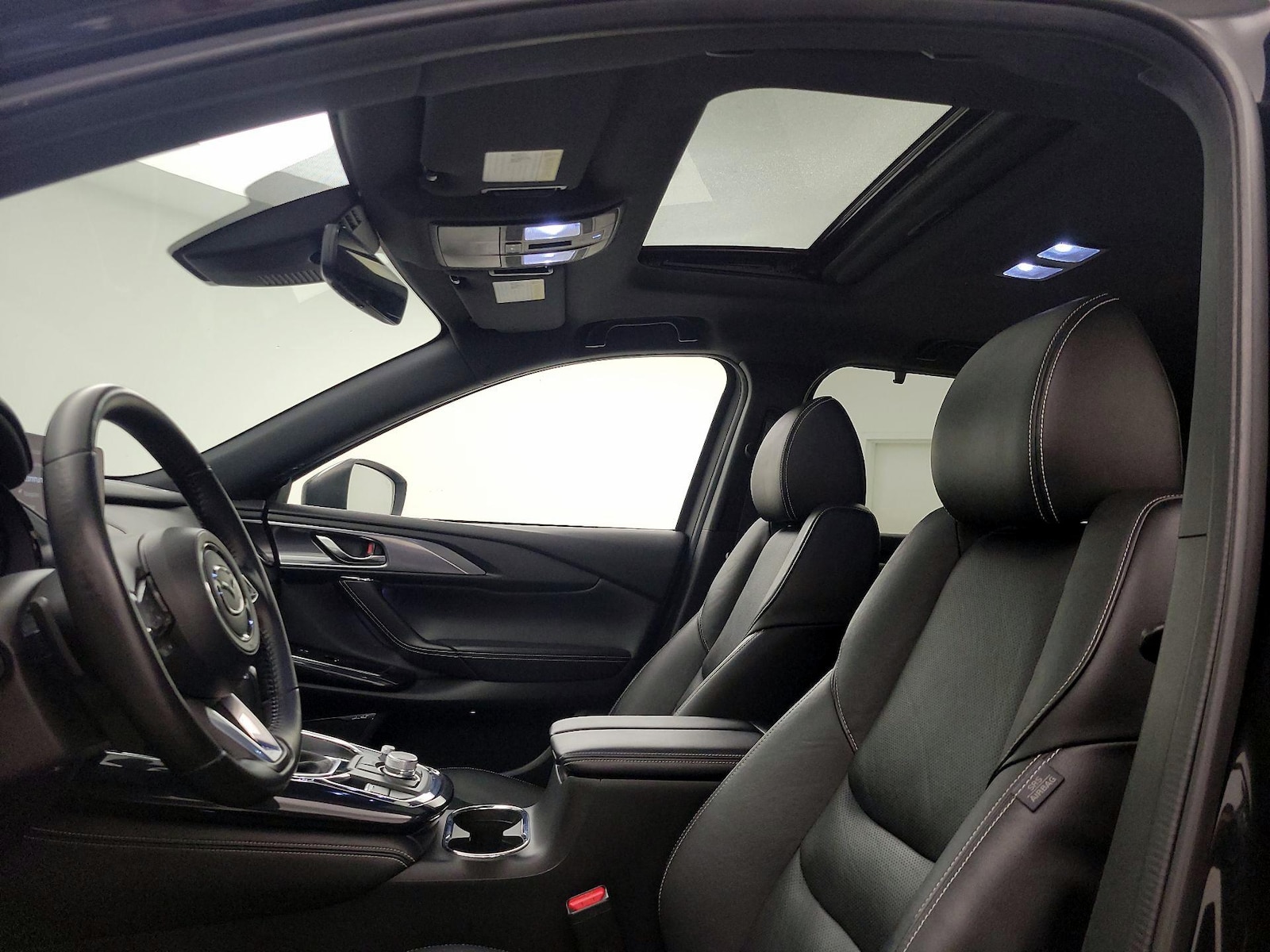 Sunroof(s) & Overhead Airbags