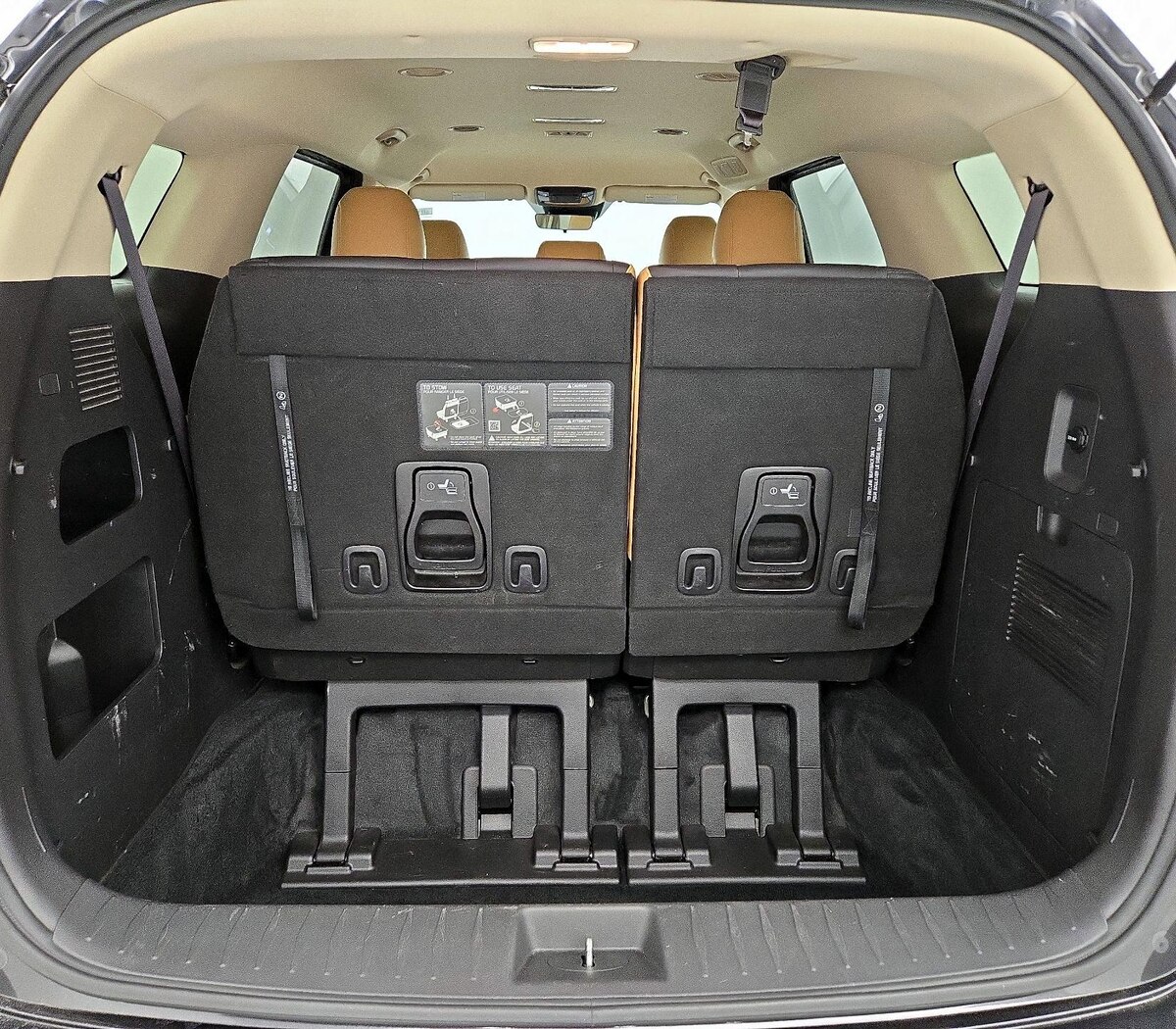Trunk/Cargo (Seats Up)