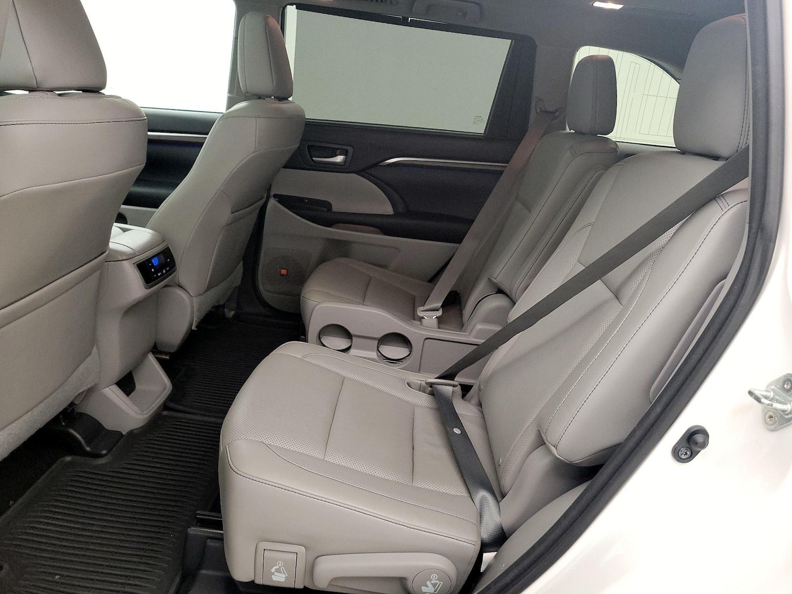 Rear Air Conditioning