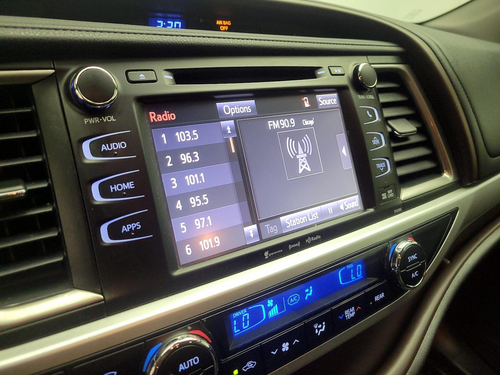 2019 Toyota Highlander XLE - Photo 16