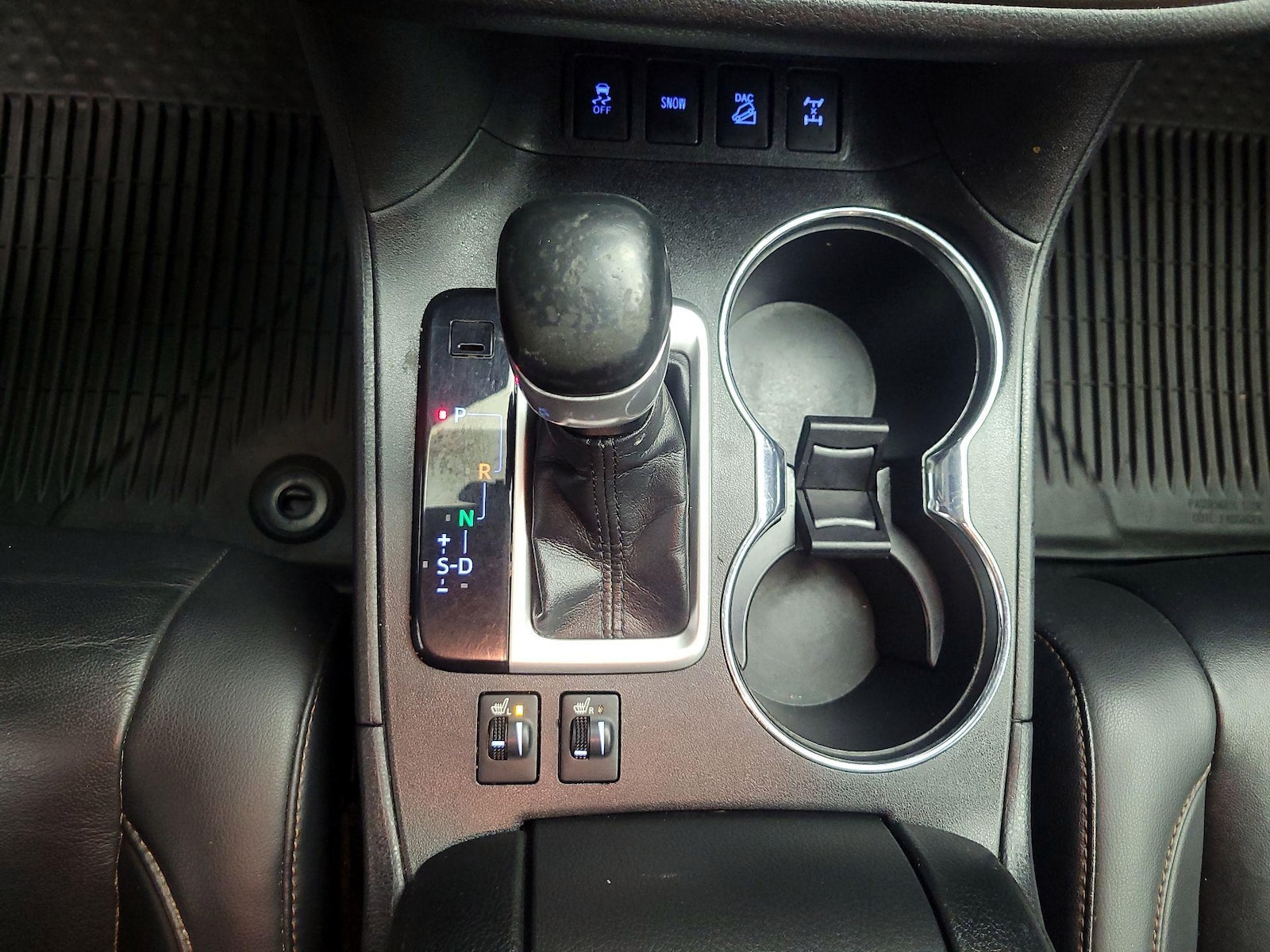 2019 Toyota Highlander XLE - Photo 18