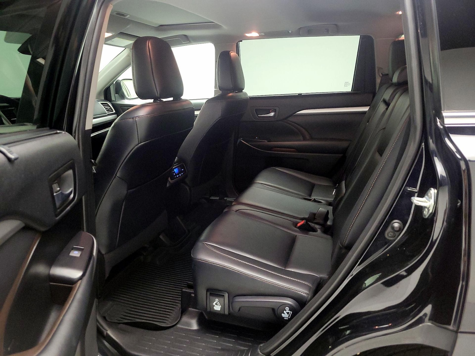 2019 Toyota Highlander XLE - Photo 20