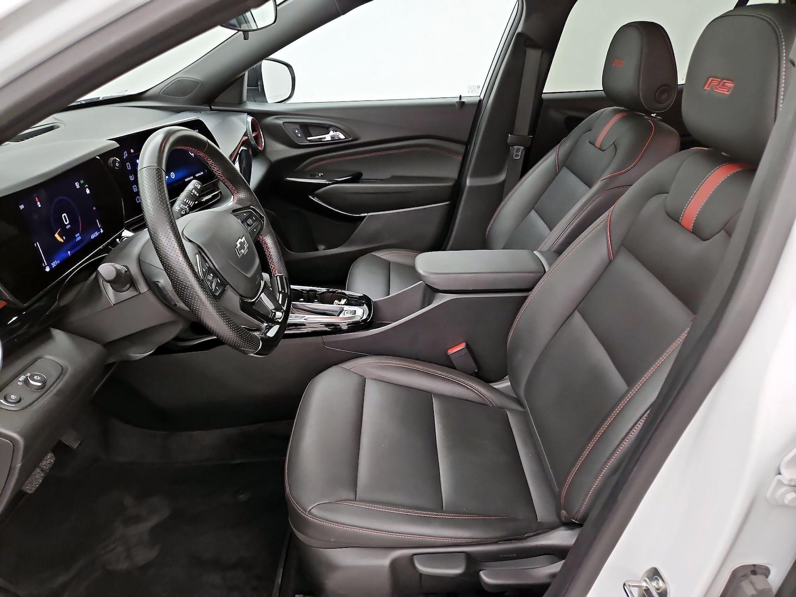 2024 Chevrolet Trax RS - Photo 12