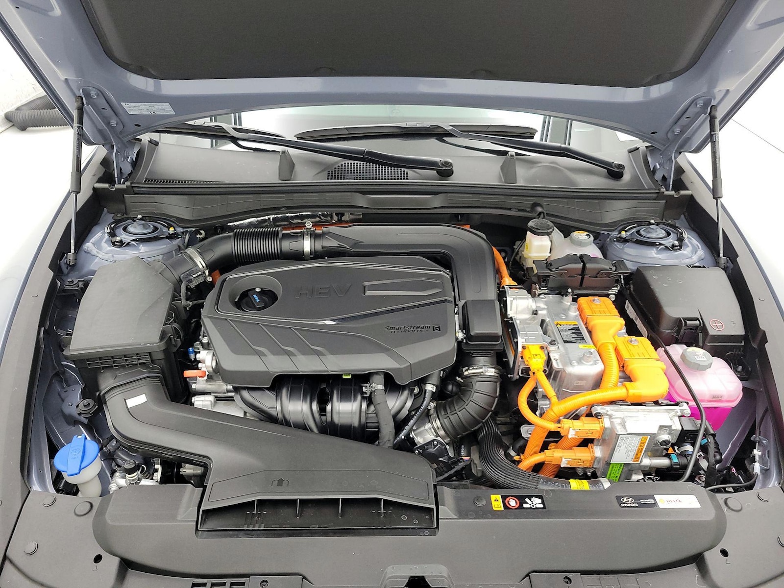 2025 Hyundai Sonata Hybrid Limited - Photo 24