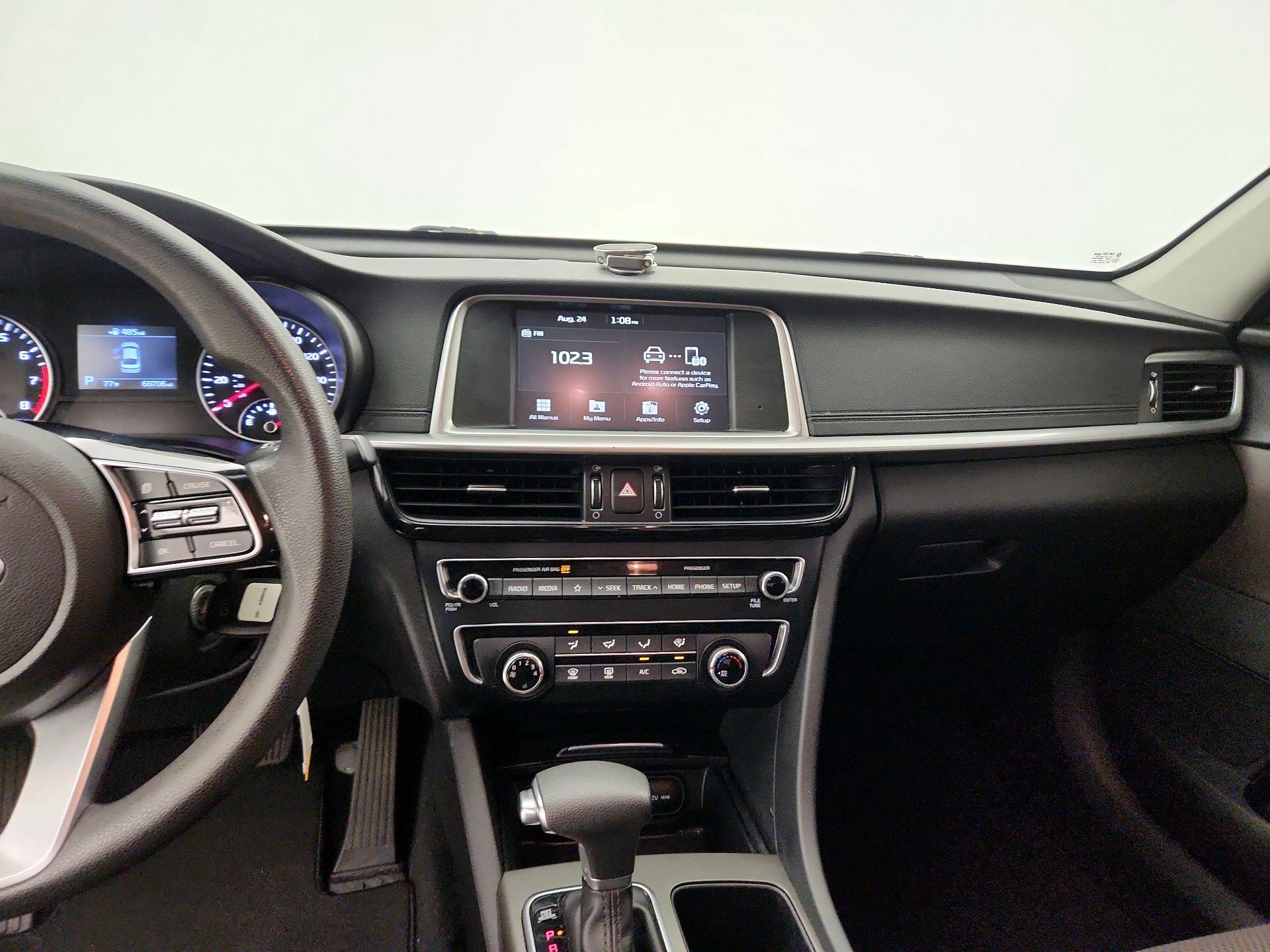 Thumbnail: 2020 Kia Optima - 9