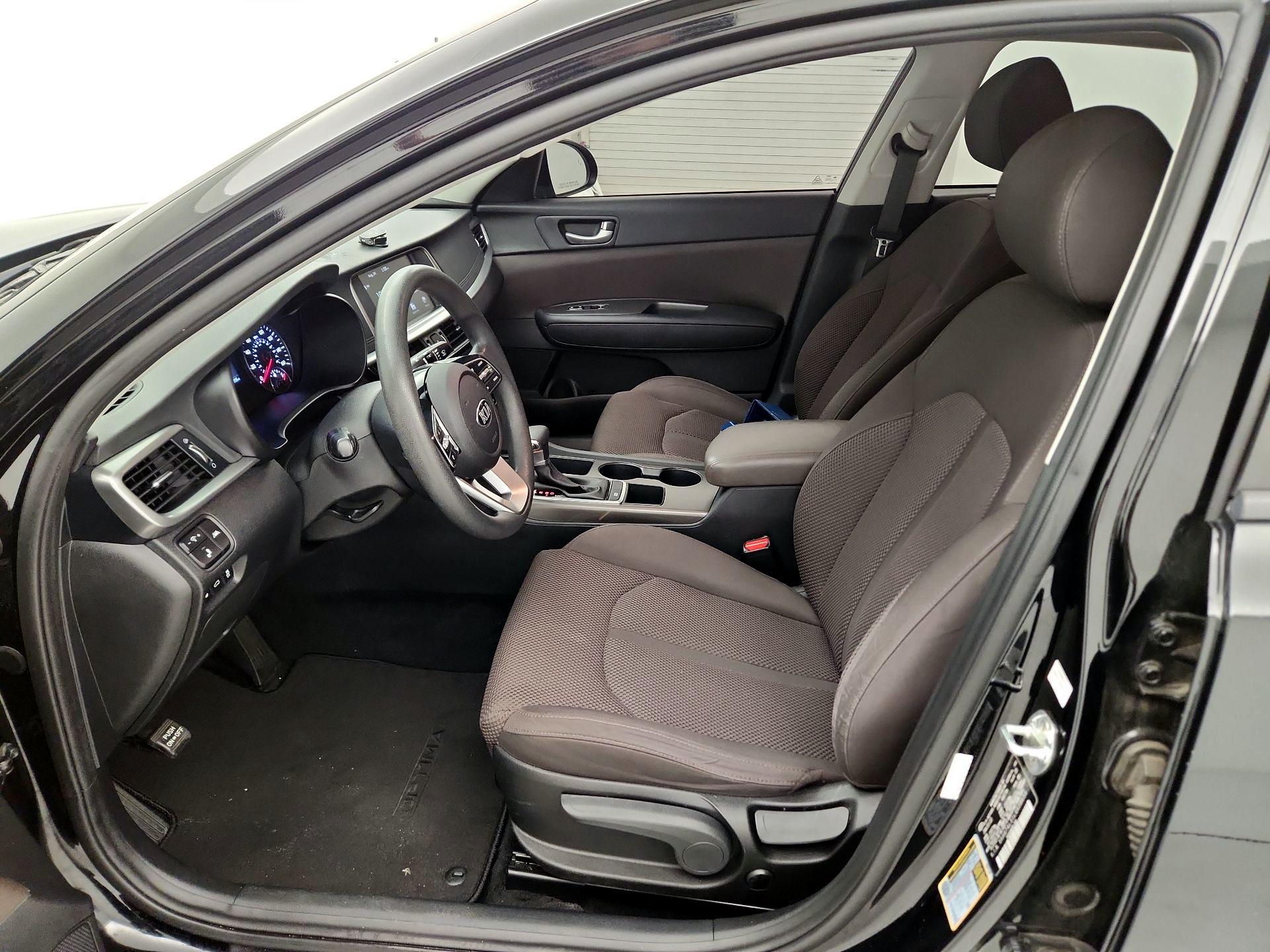Thumbnail: 2020 Kia Optima - 11