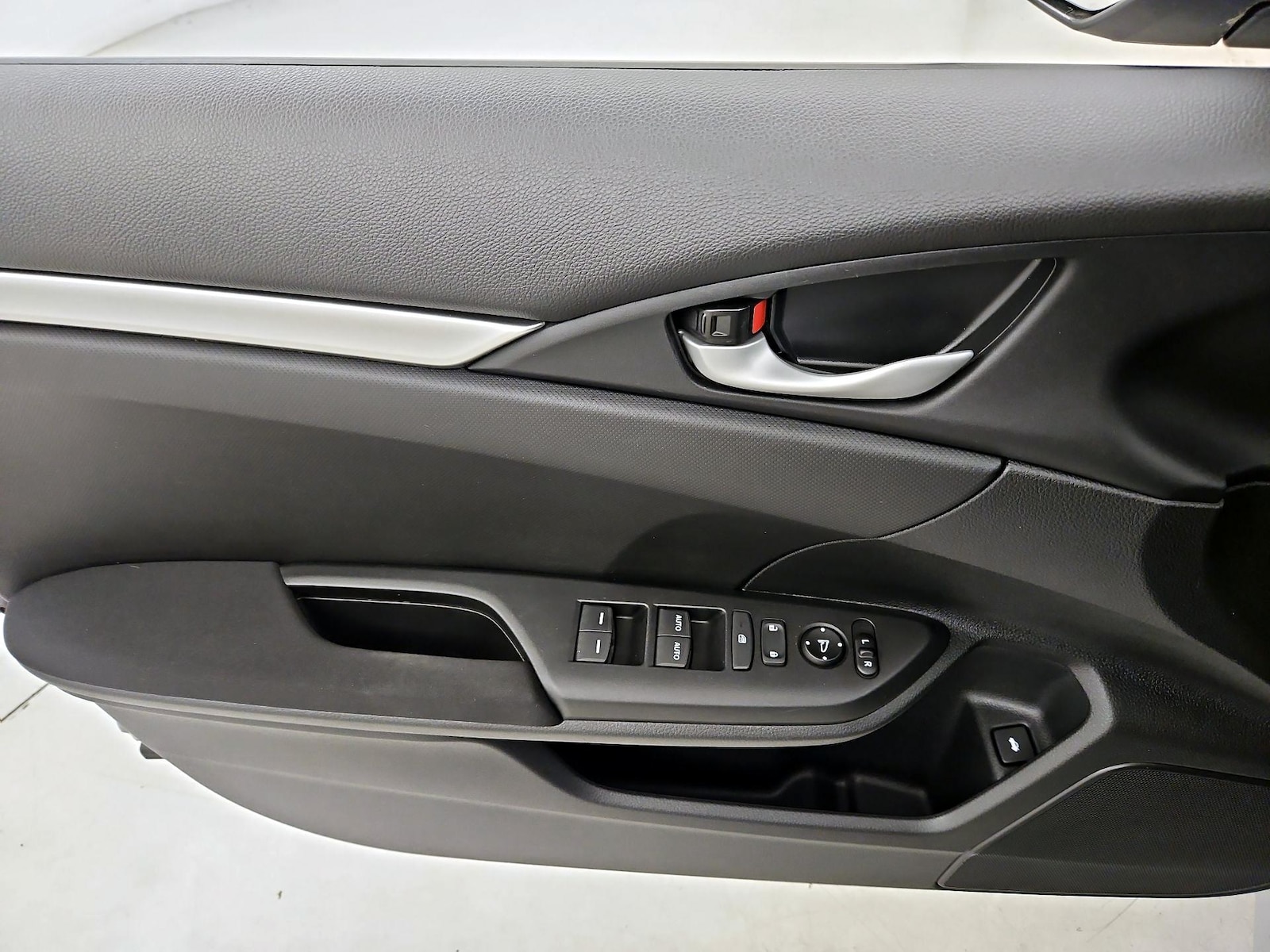 2018 Honda Civic LX - Photo 13