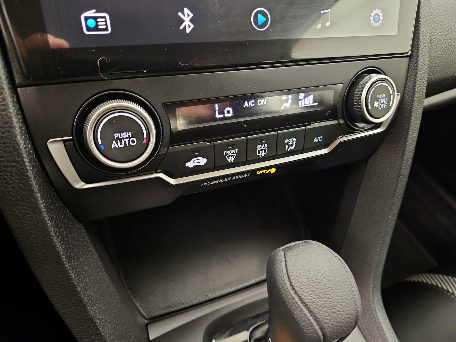 2018 Honda Civic LX - Photo 17