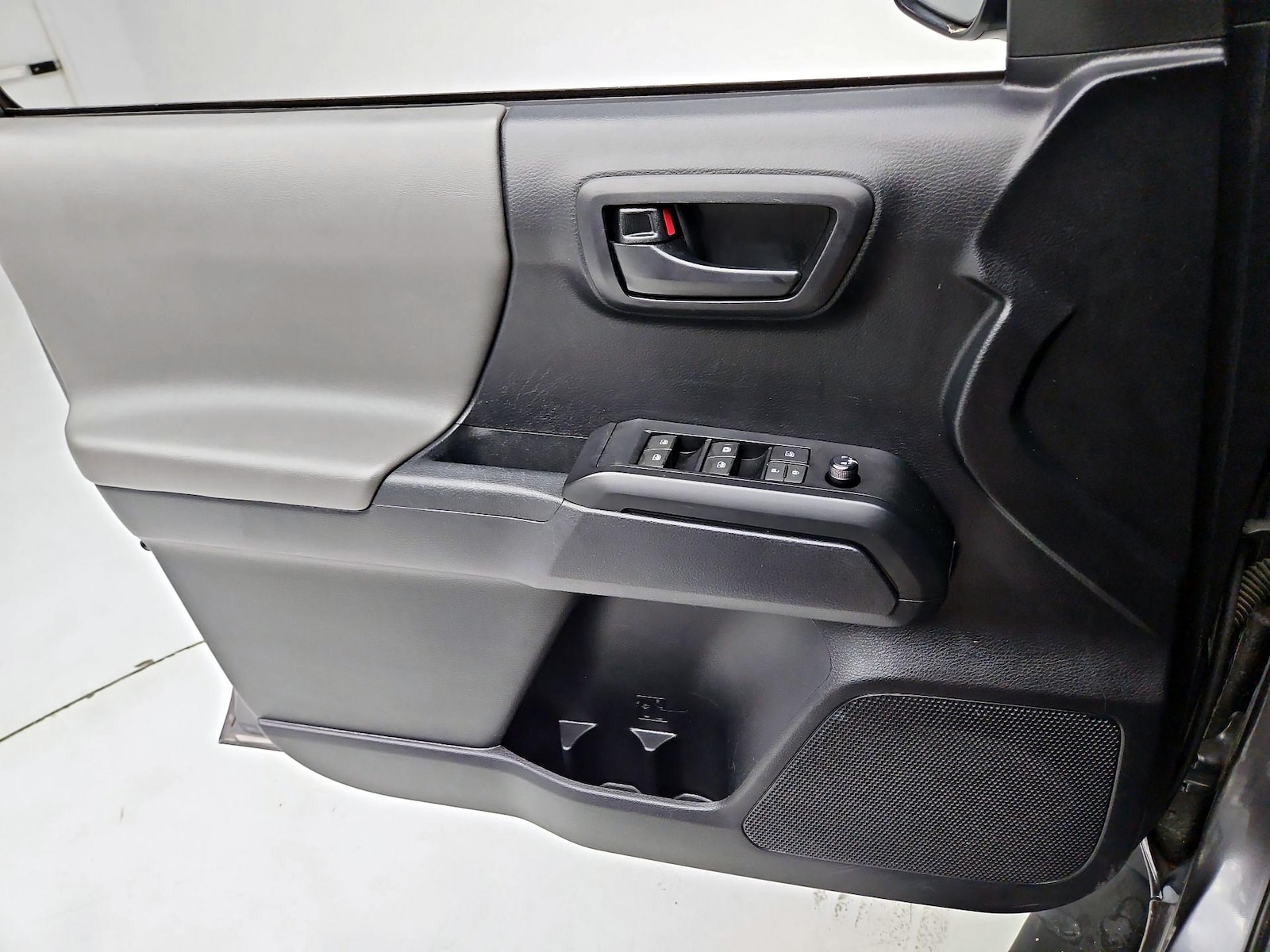 2019 Toyota Tacoma SR - Photo 13