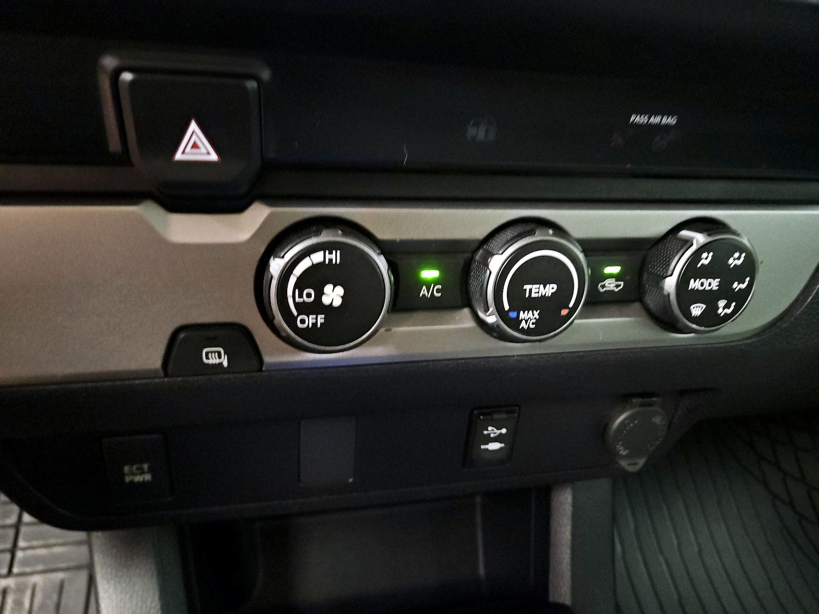 2019 Toyota Tacoma SR - Photo 17