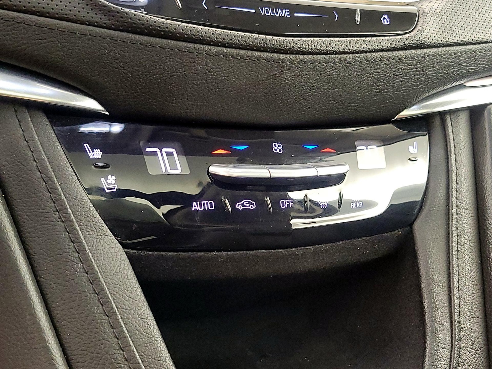 2017 Cadillac XT5 Premium Luxury - Photo 18