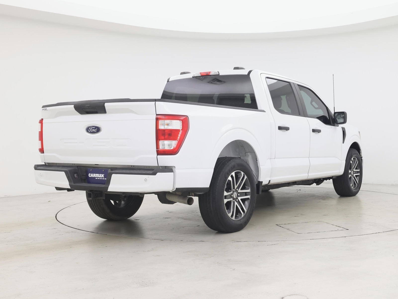 2023 Ford F-150 XL - Photo 9