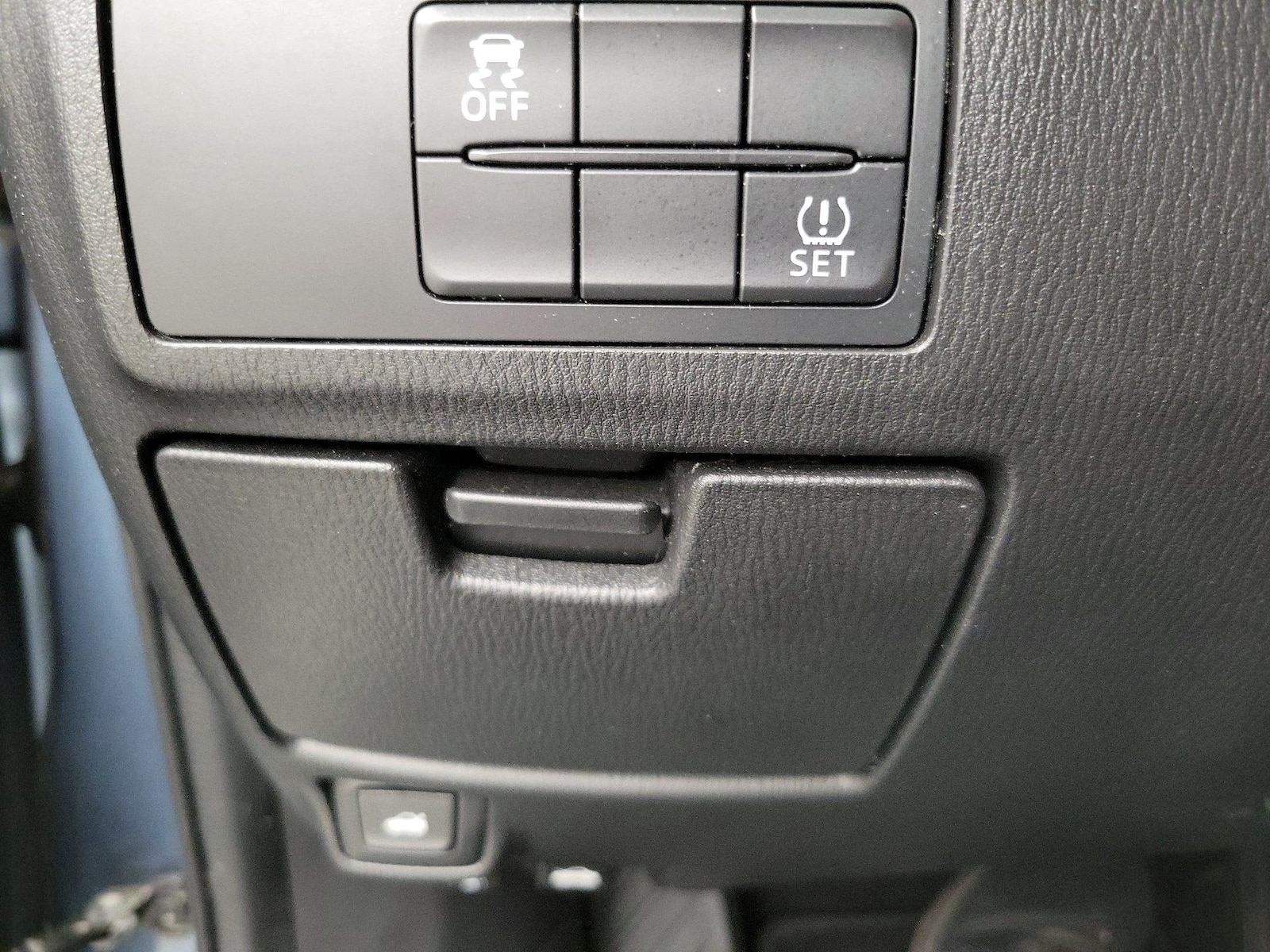2017 Mazda Mazda6 i Touring - Photo 14