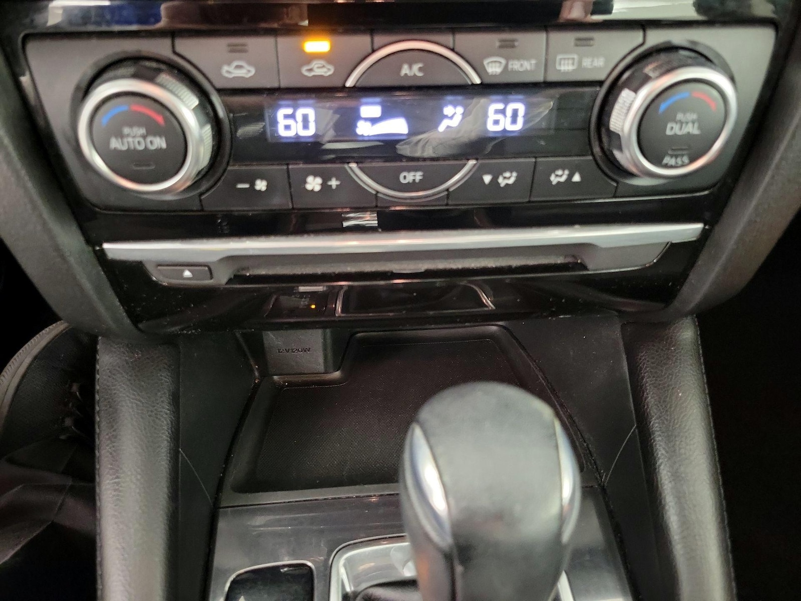 2017 Mazda Mazda6 i Touring - Photo 18