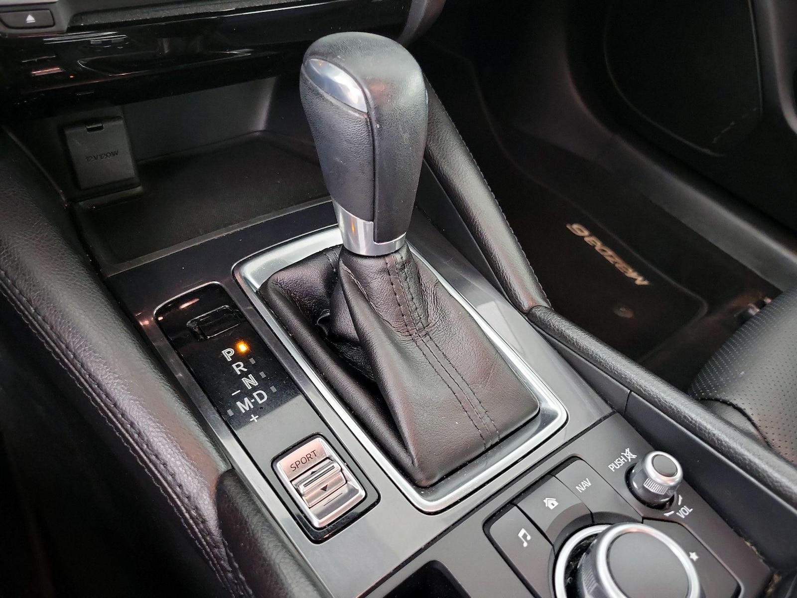 2017 Mazda Mazda6 i Touring - Photo 19
