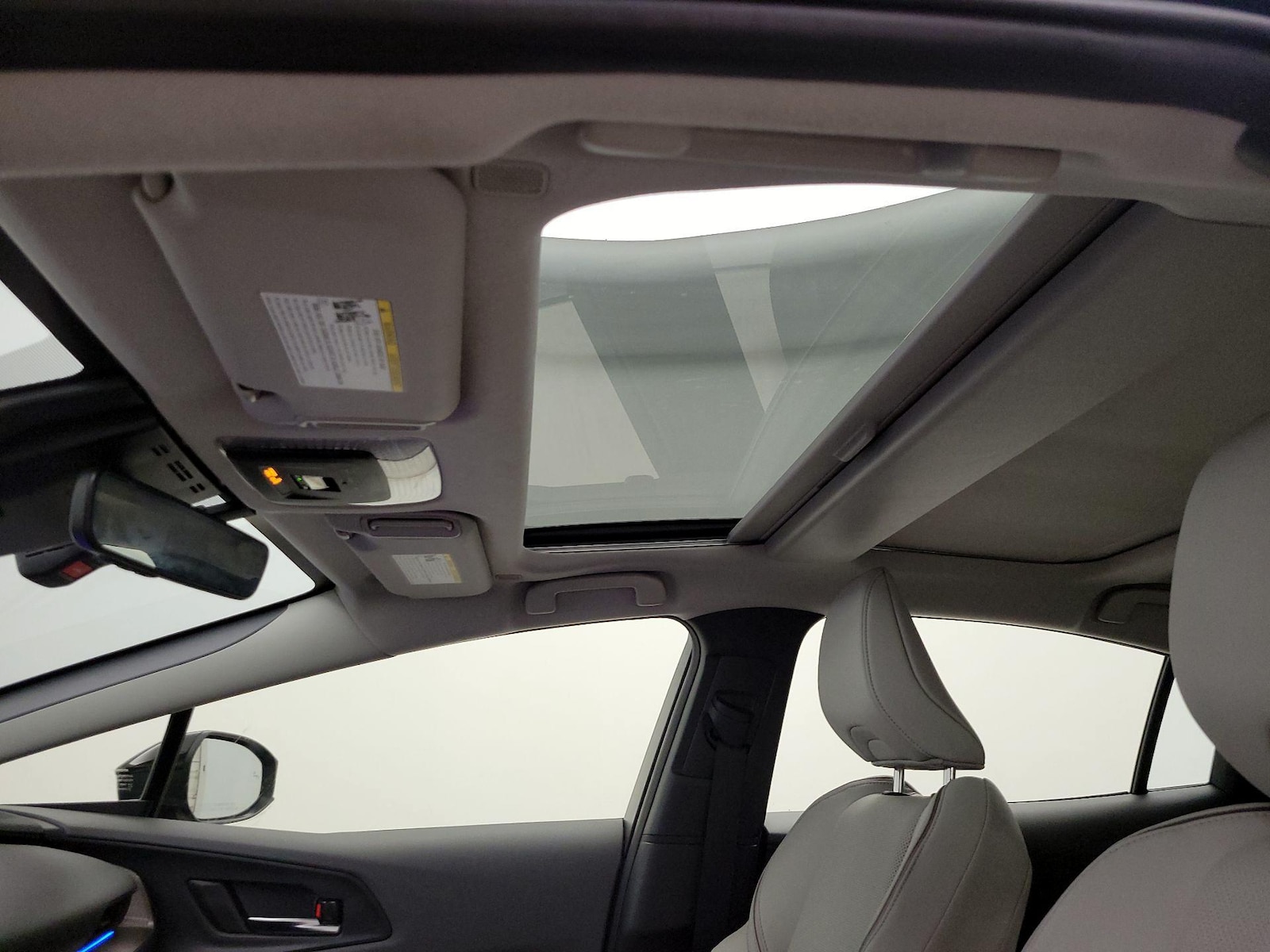 Skylight(s) & Overhead Airbags
