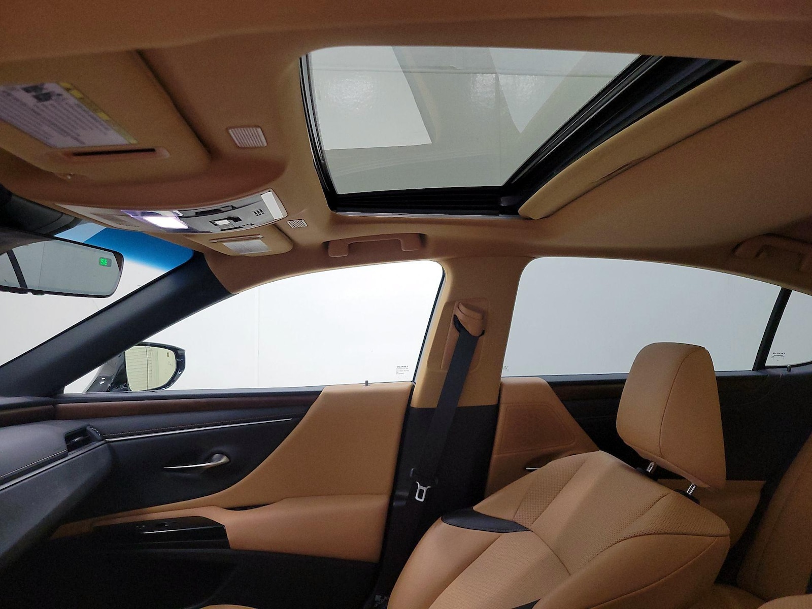 Sunroof(s) & Overhead Airbags