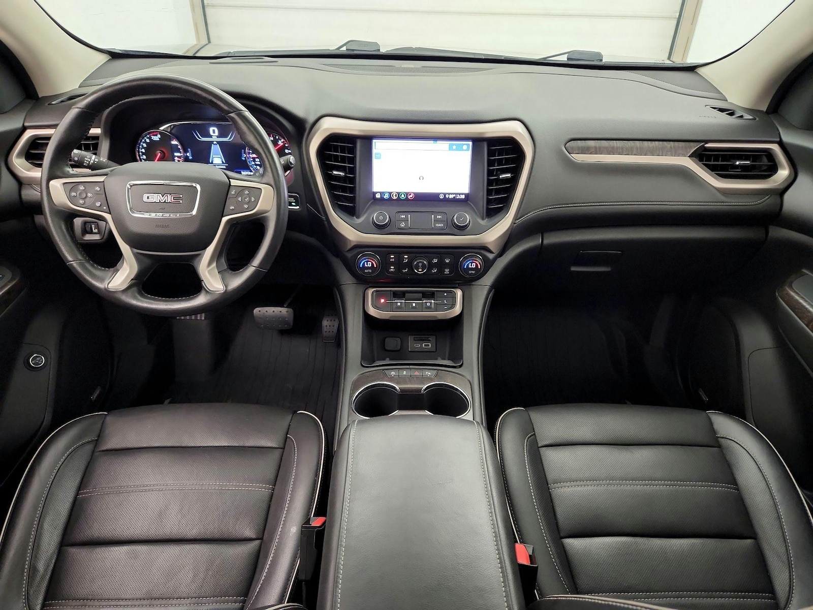 2020 GMC Acadia Denali - Photo 10
