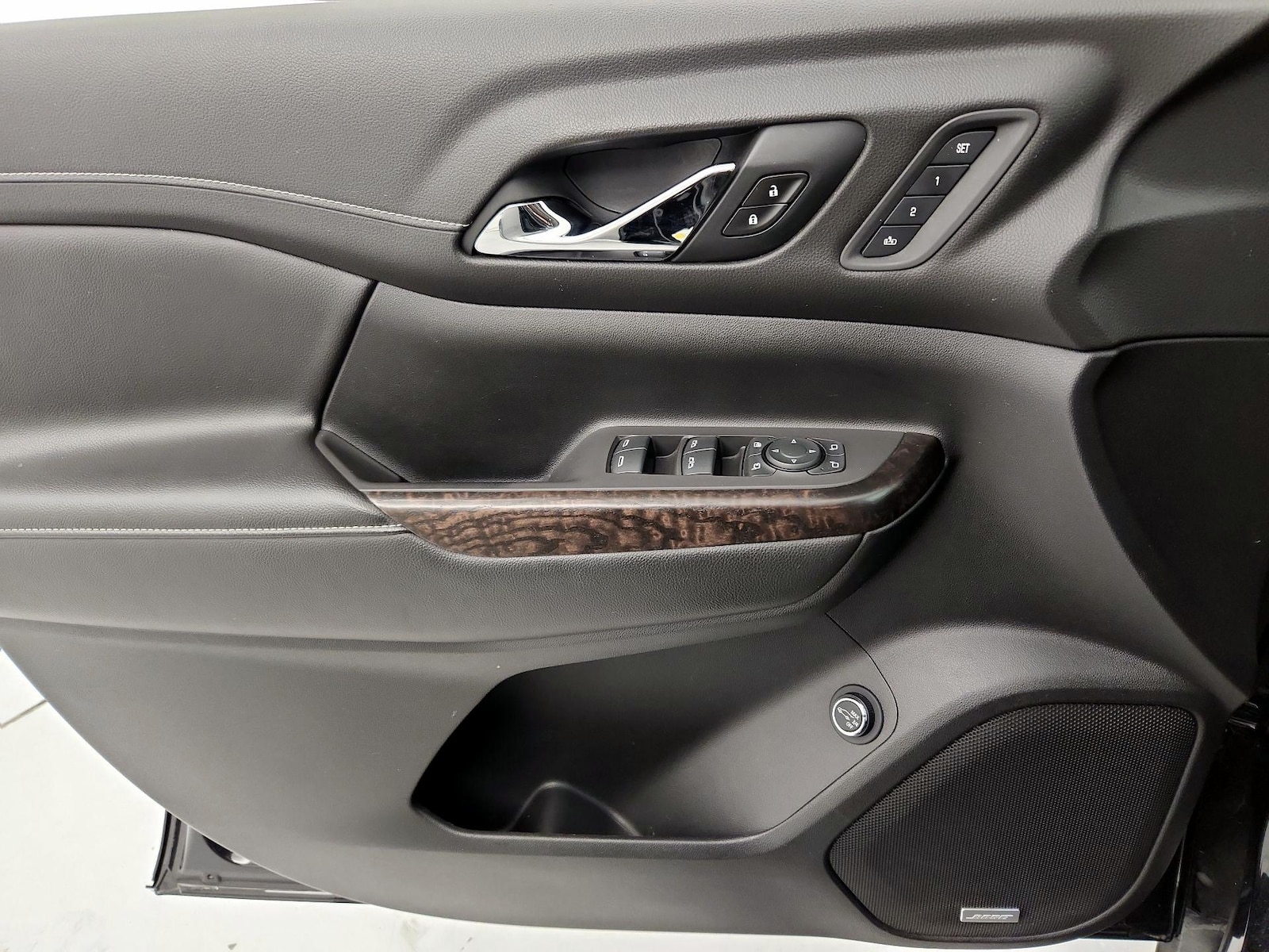 2020 GMC Acadia Denali - Photo 13