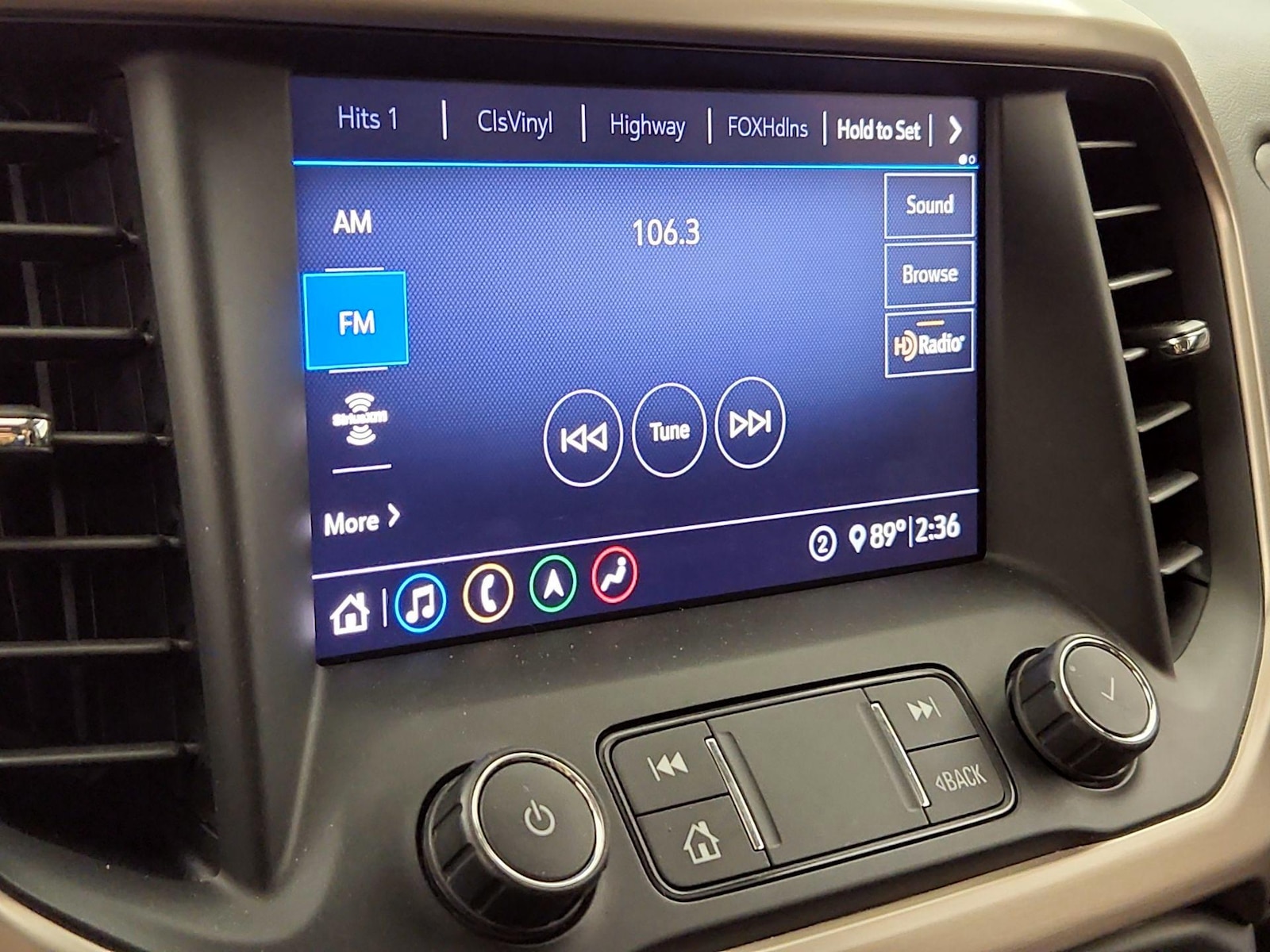 2020 GMC Acadia Denali - Photo 17