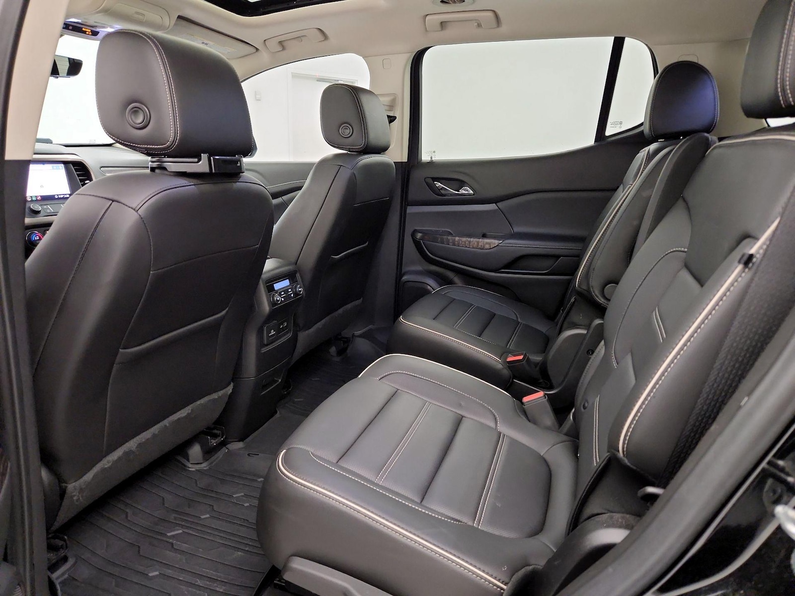 2020 GMC Acadia Denali - Photo 22