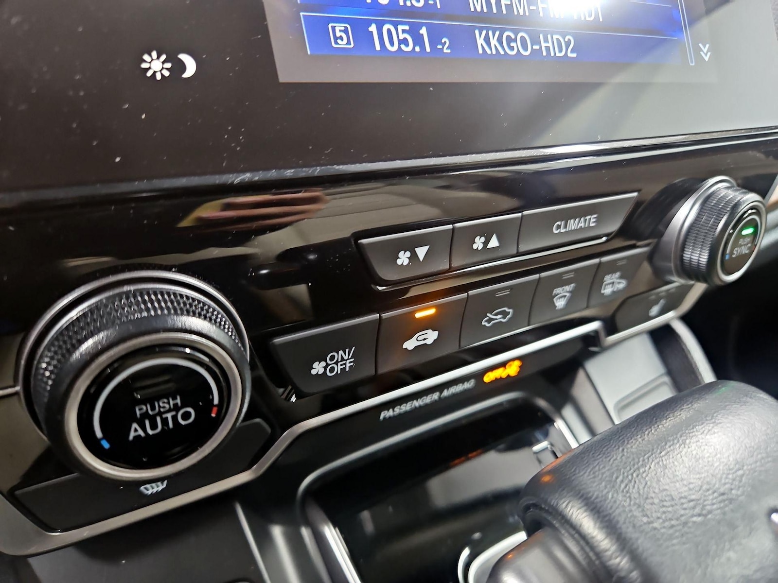 2021 Honda CR-V Touring - Photo 18