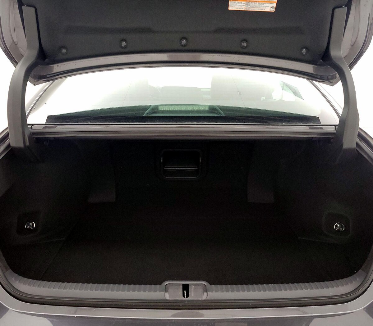 Trunk/Cargo (Seats Up)