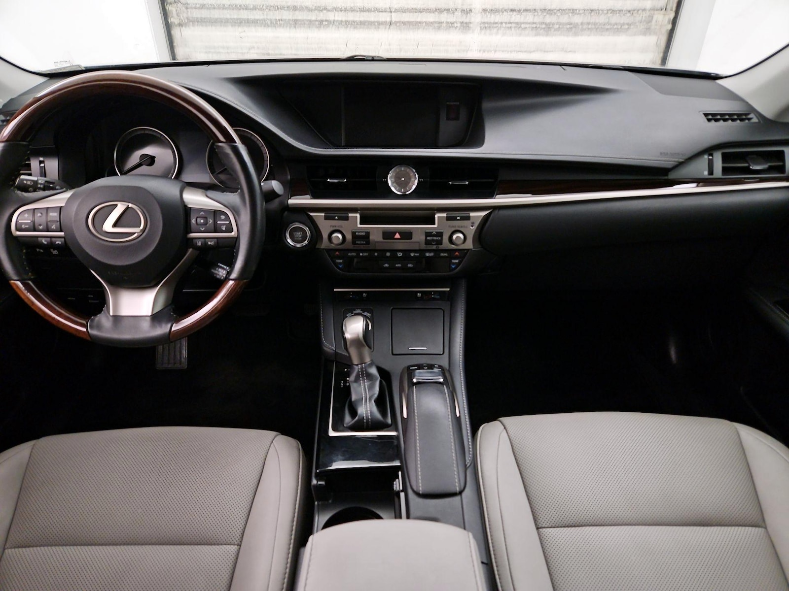 2018 Lexus ES 350 - Photo 10