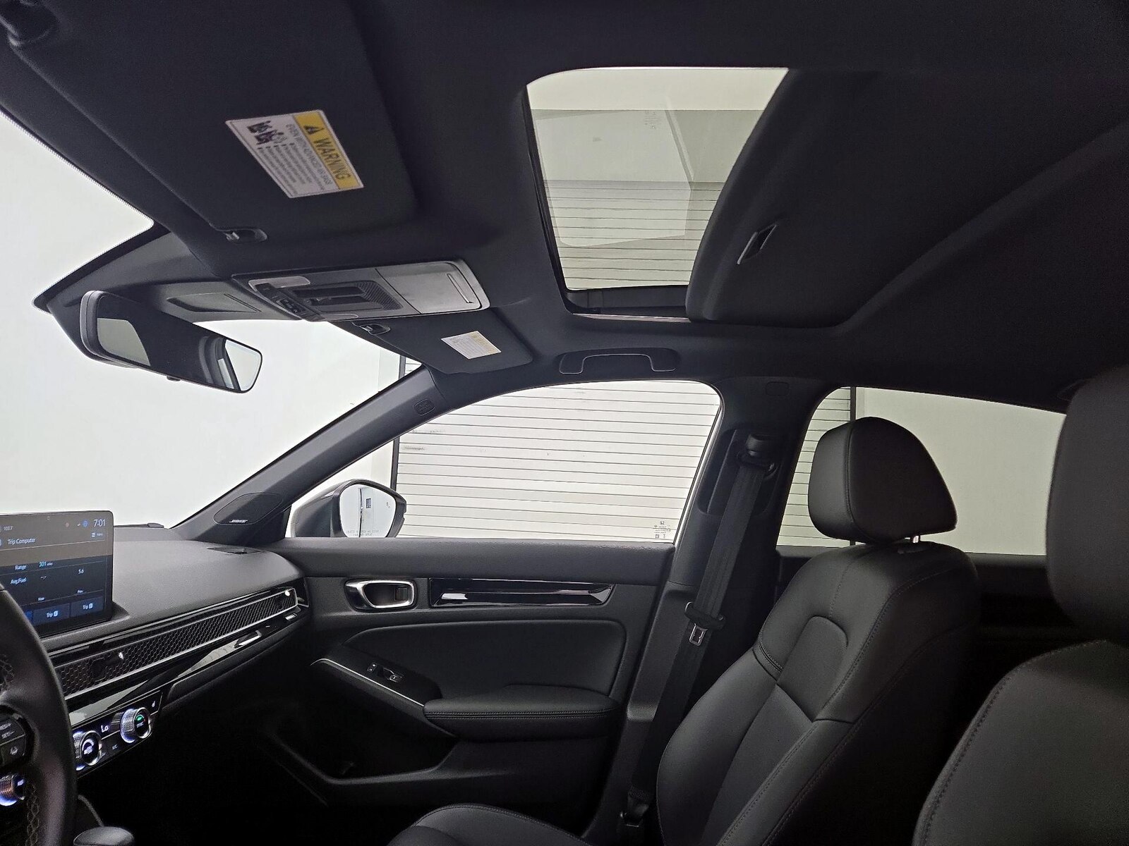 Sunroof(s) & Overhead Airbags