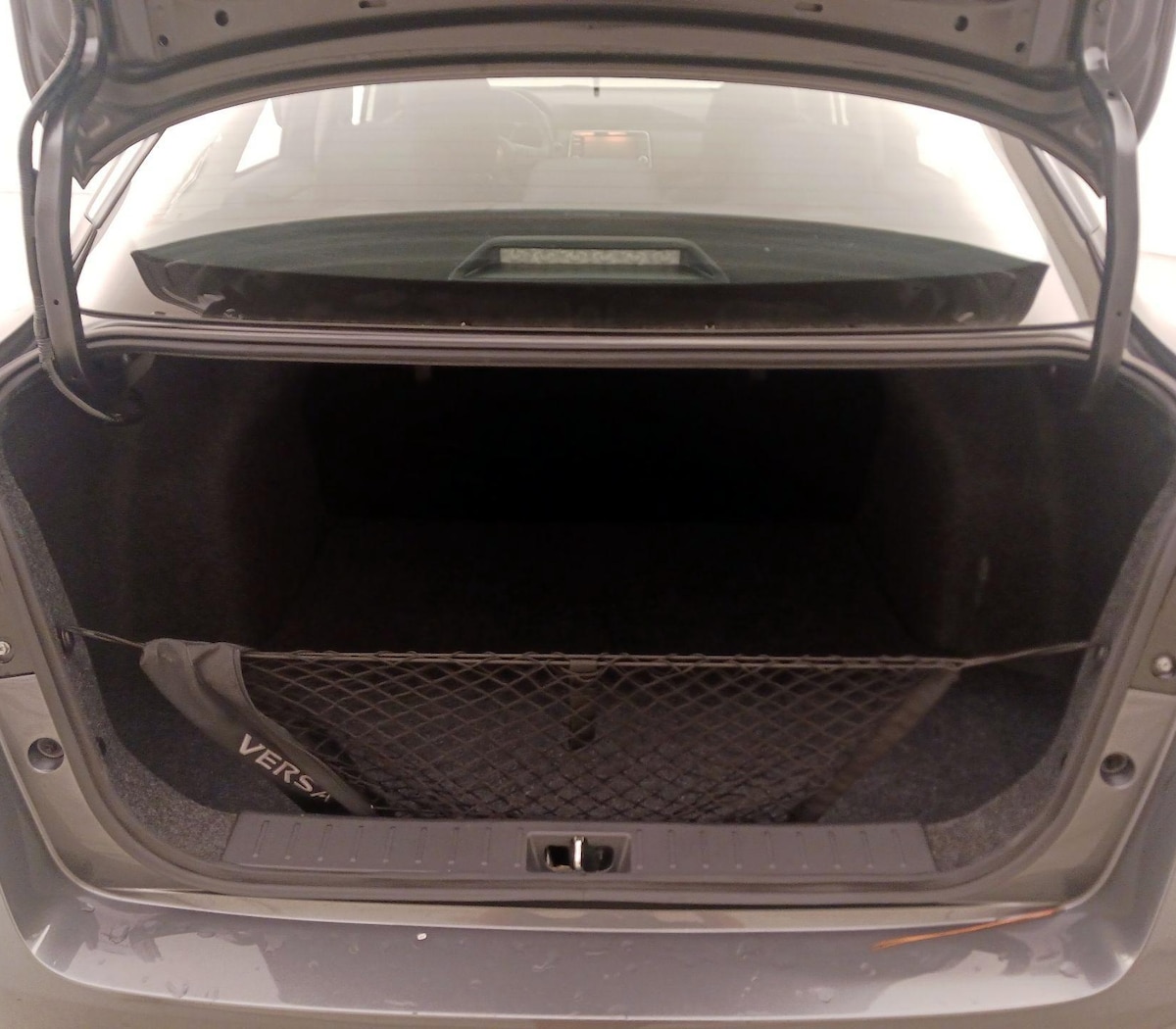 Trunk/Cargo (Seats Up)