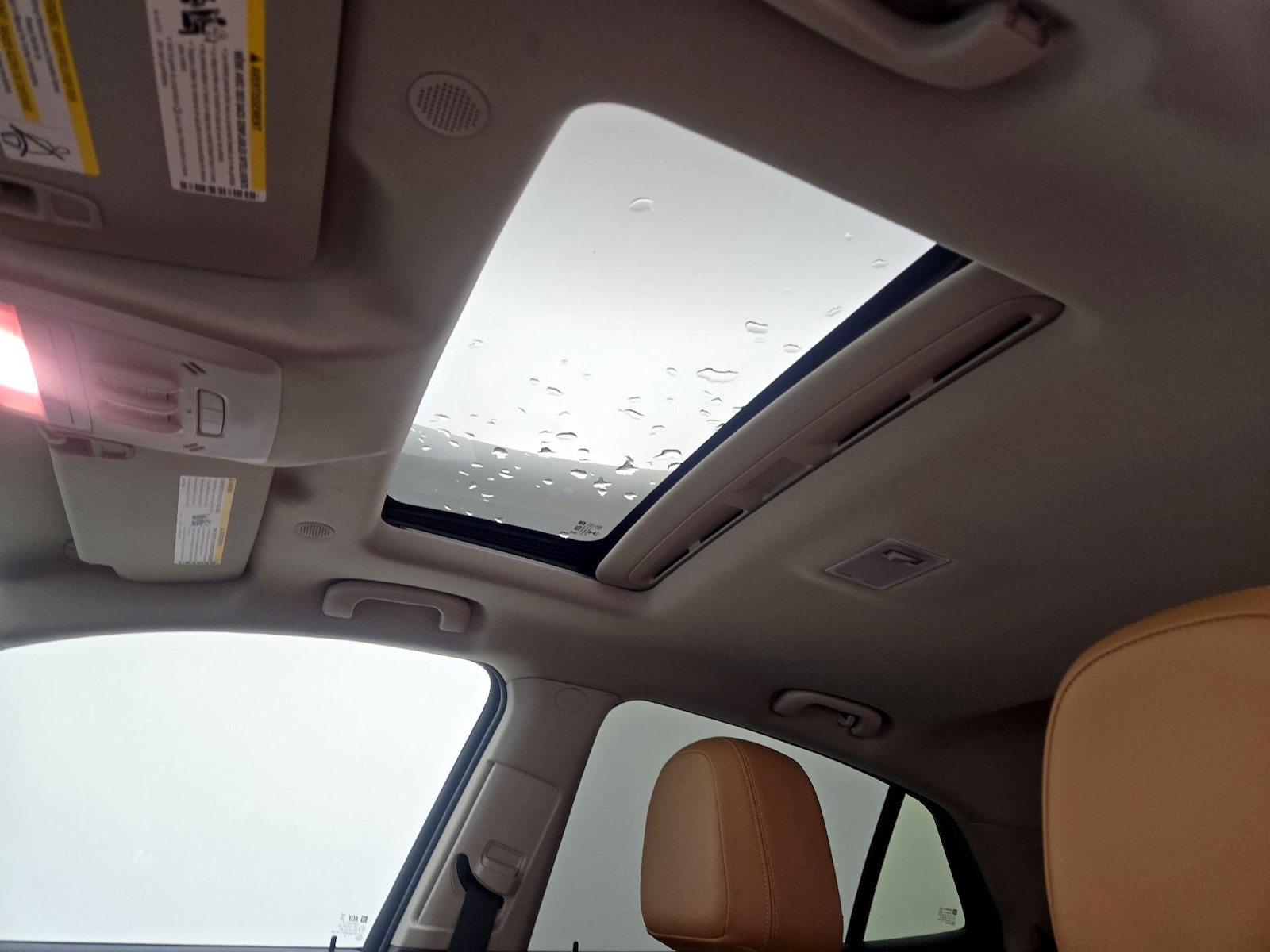 Sunroof(s) & Overhead Airbags