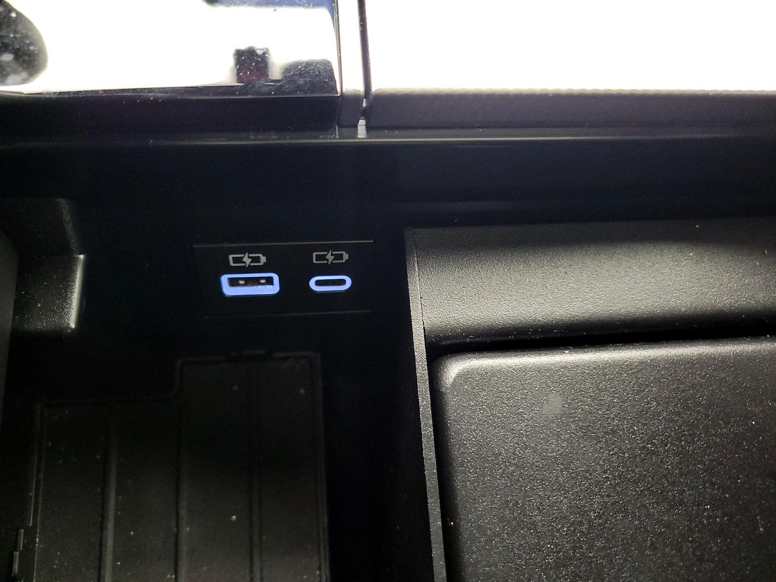 2025 Toyota Sequoia Limited - Photo 19