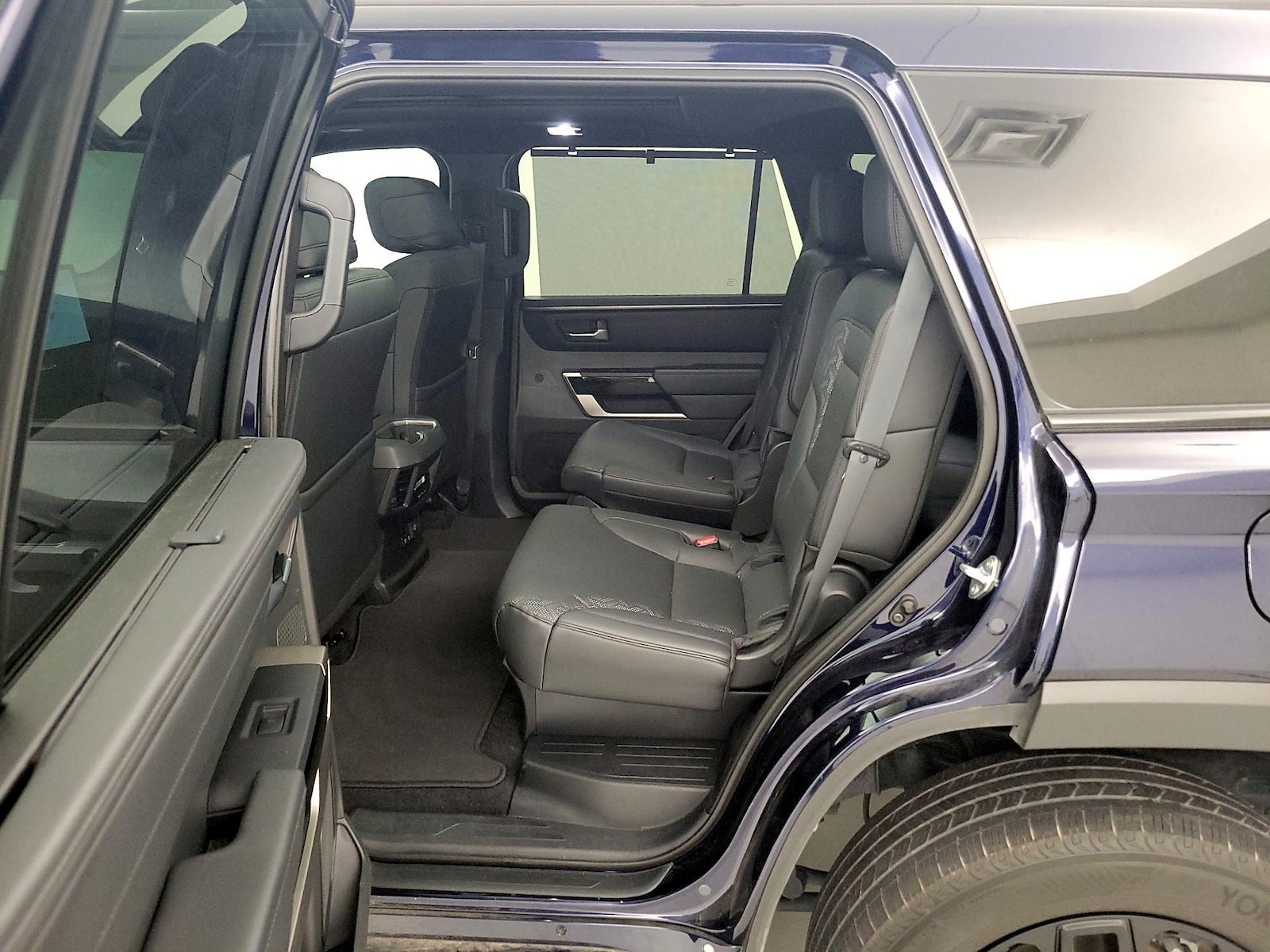 2025 Toyota Sequoia Limited - Photo 21