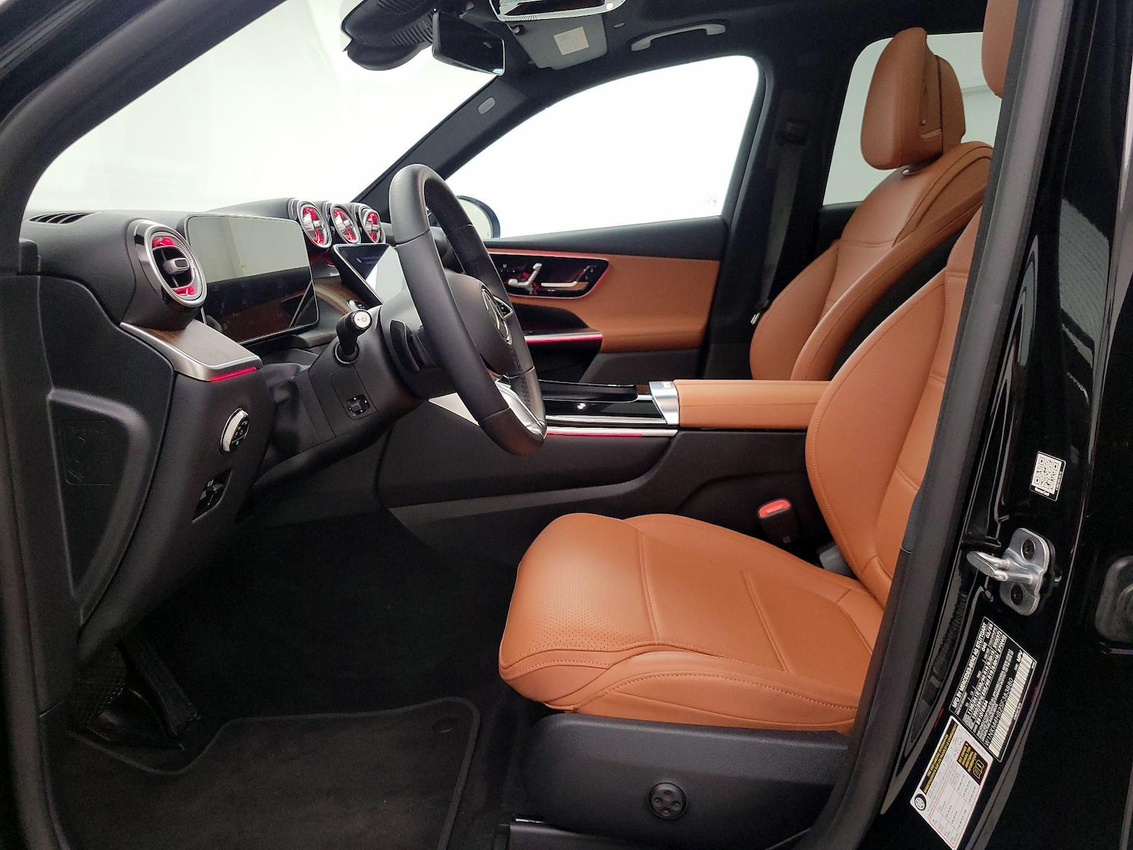 2025 Mercedes-Benz GLC Base - Photo 12