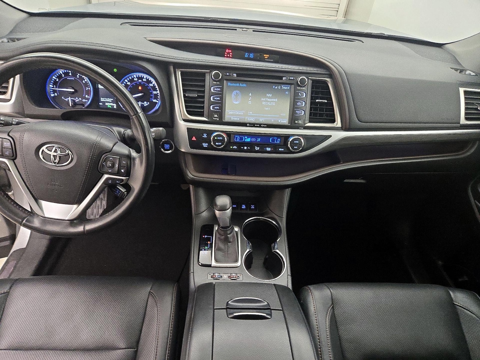 2018 Toyota Highlander Limited - Photo 10