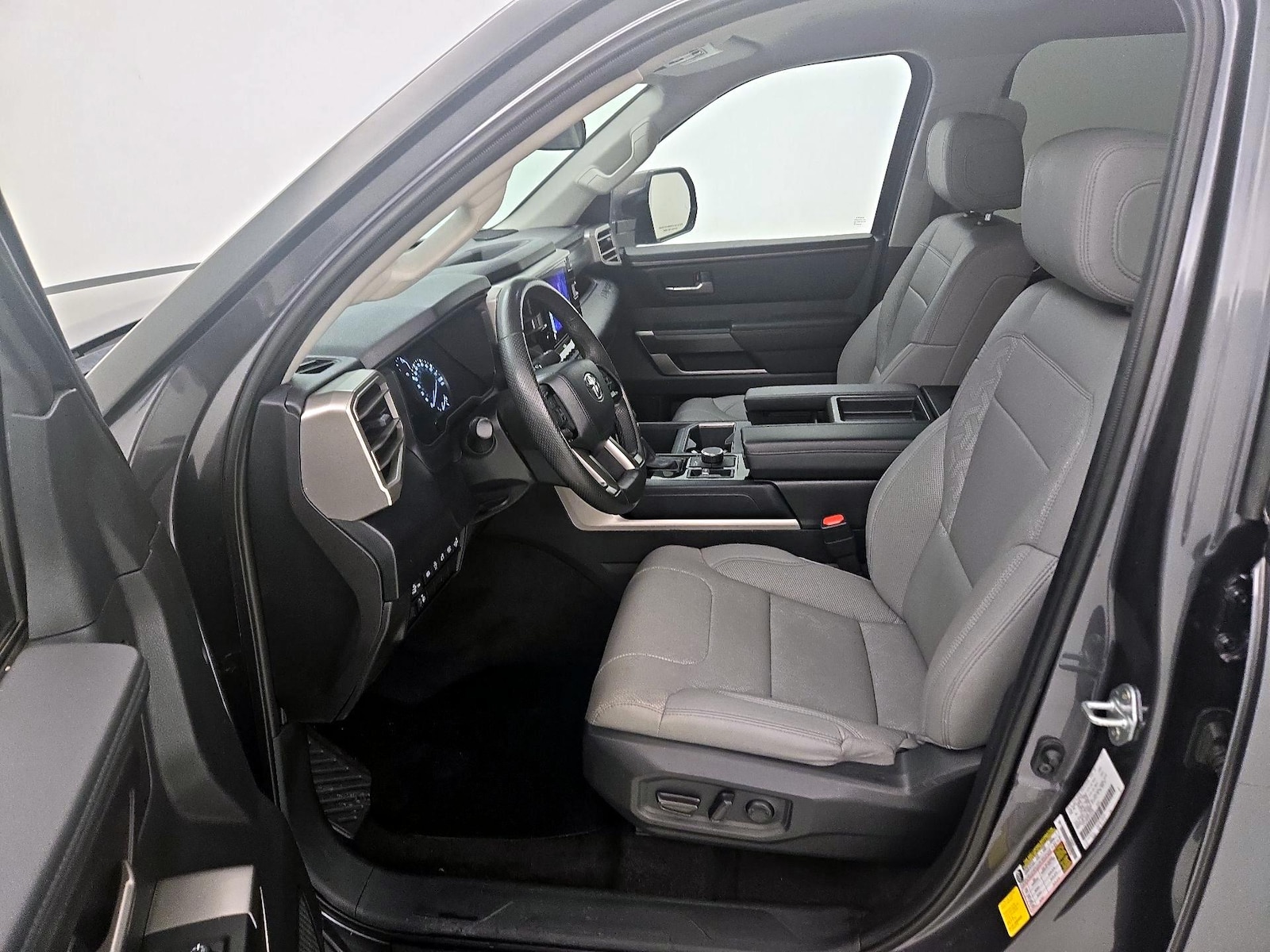 2024 Toyota Tundra SR5 - Photo 12