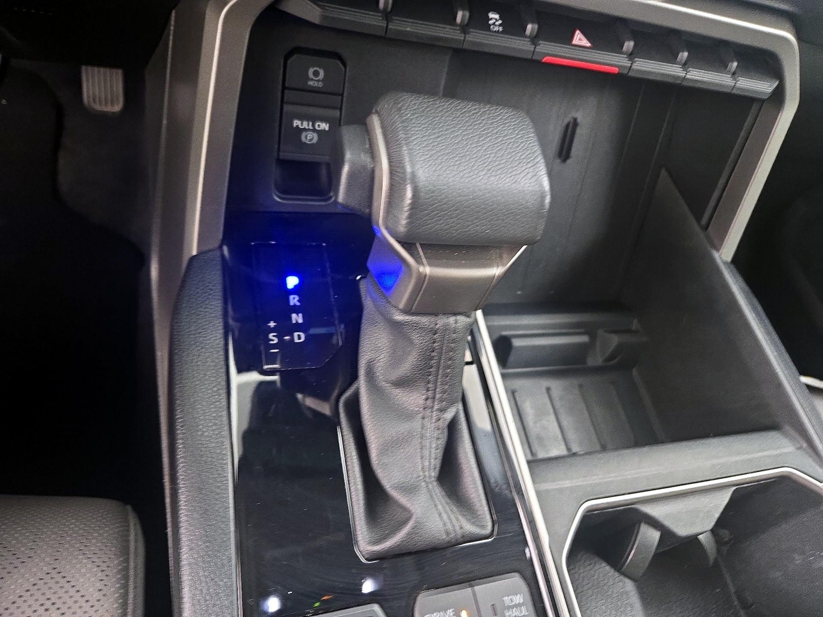 2024 Toyota Tundra SR5 - Photo 18