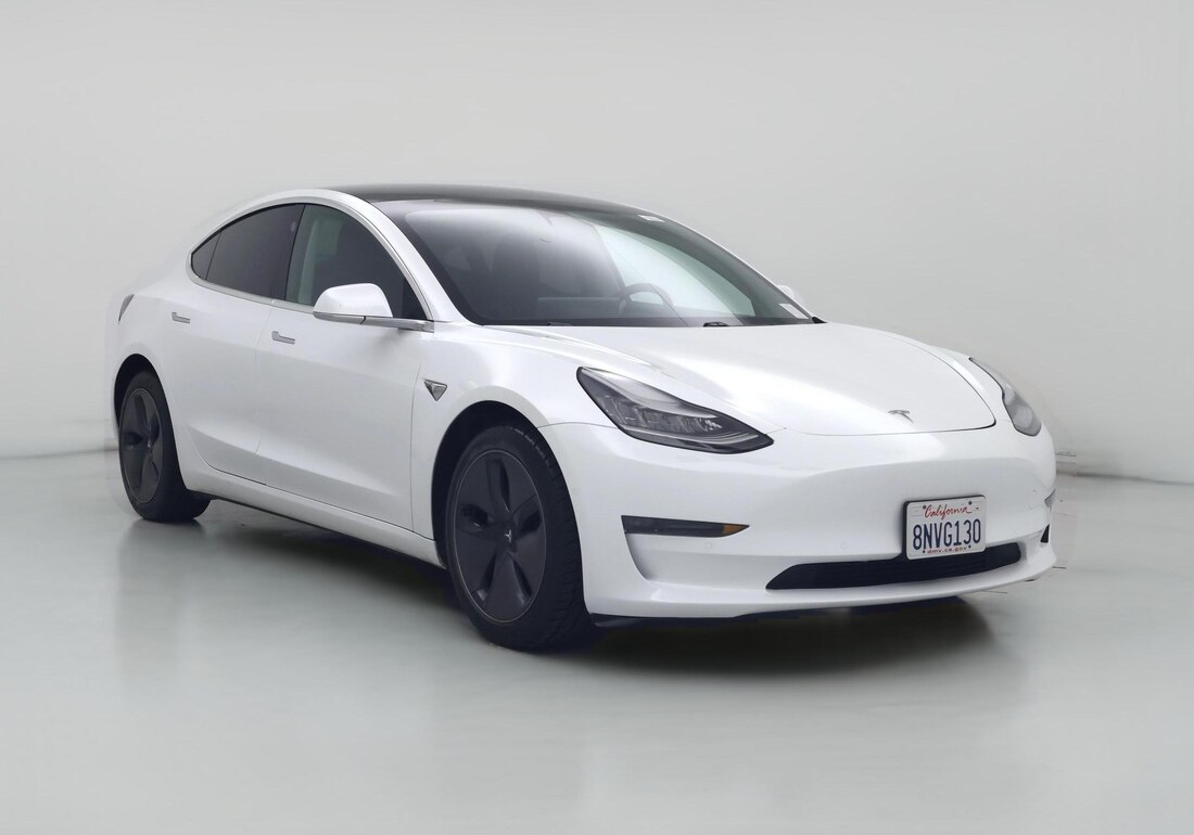 2020 Tesla Model 3 Long Range All-Wheel Drive in White — CarMax photo
