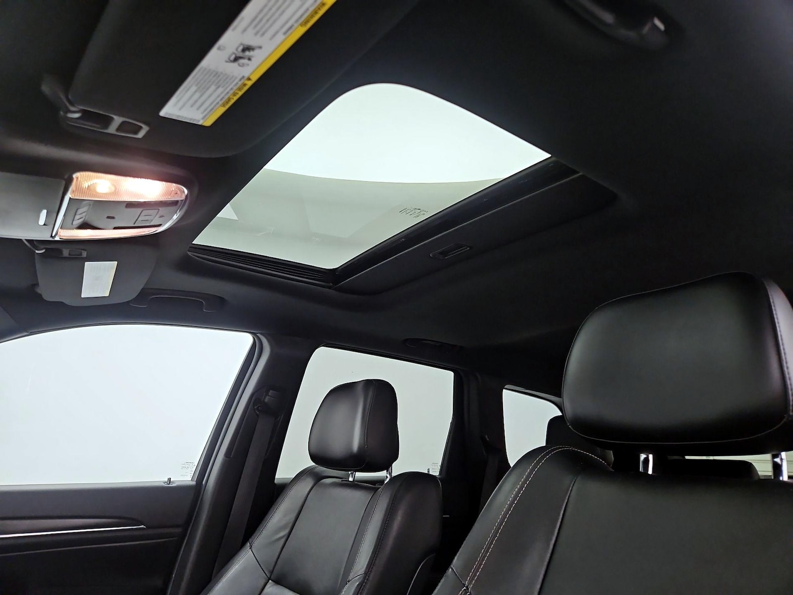 Sunroof(s) & Overhead Airbags