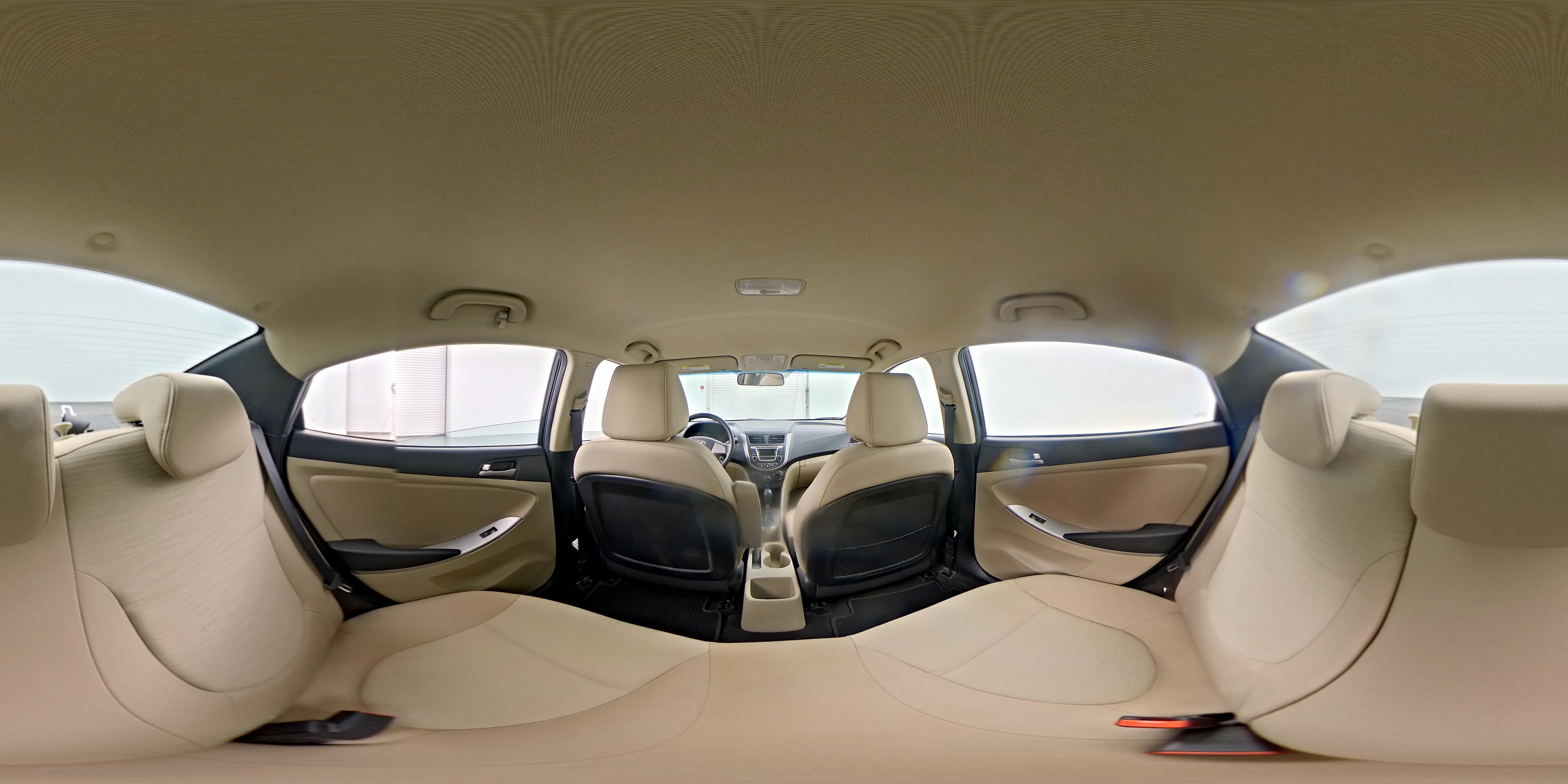 2016 Hyundai Accent SE - Photo 24