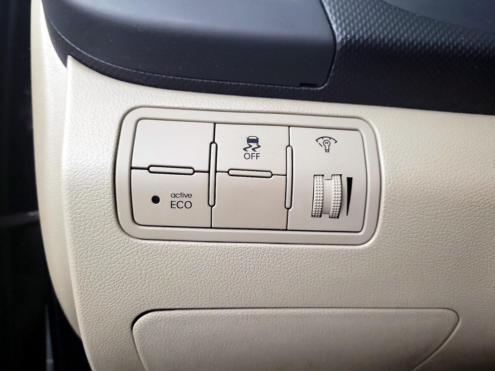 2016 Hyundai Accent SE - Photo 14