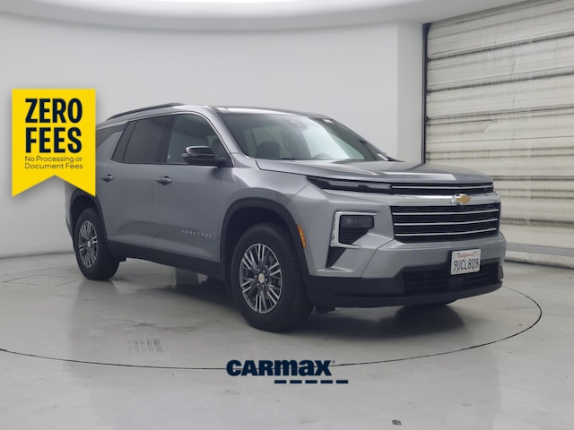 Gray 2025 Chevrolet Traverse SUV / Crossover Four-Wheel Drive Automatic